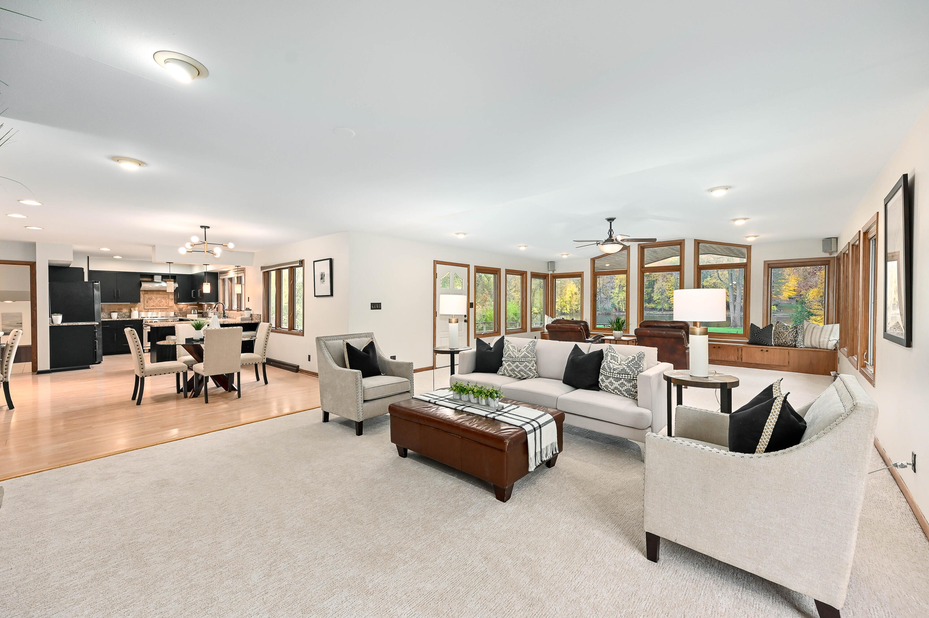 611 Riverview Dr