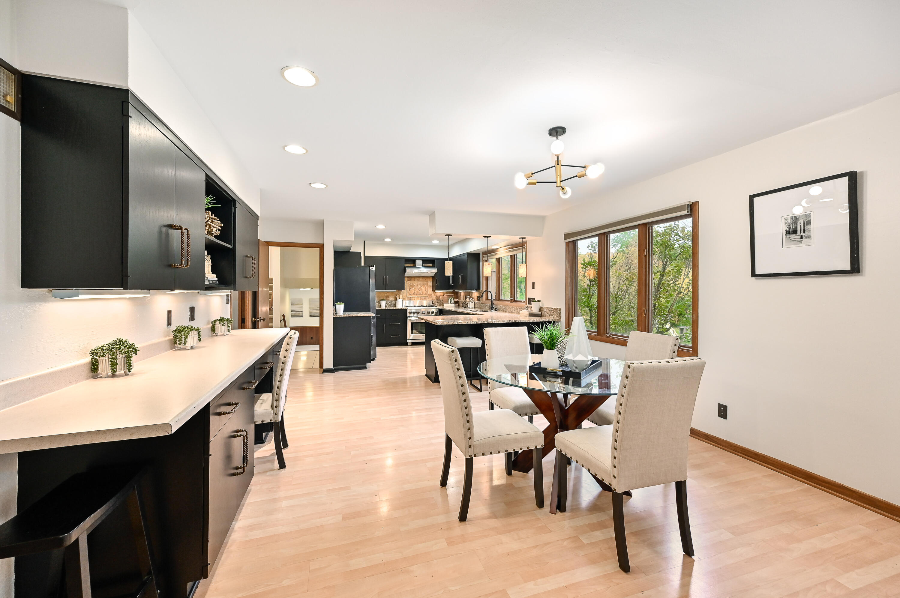 611 Riverview Dr