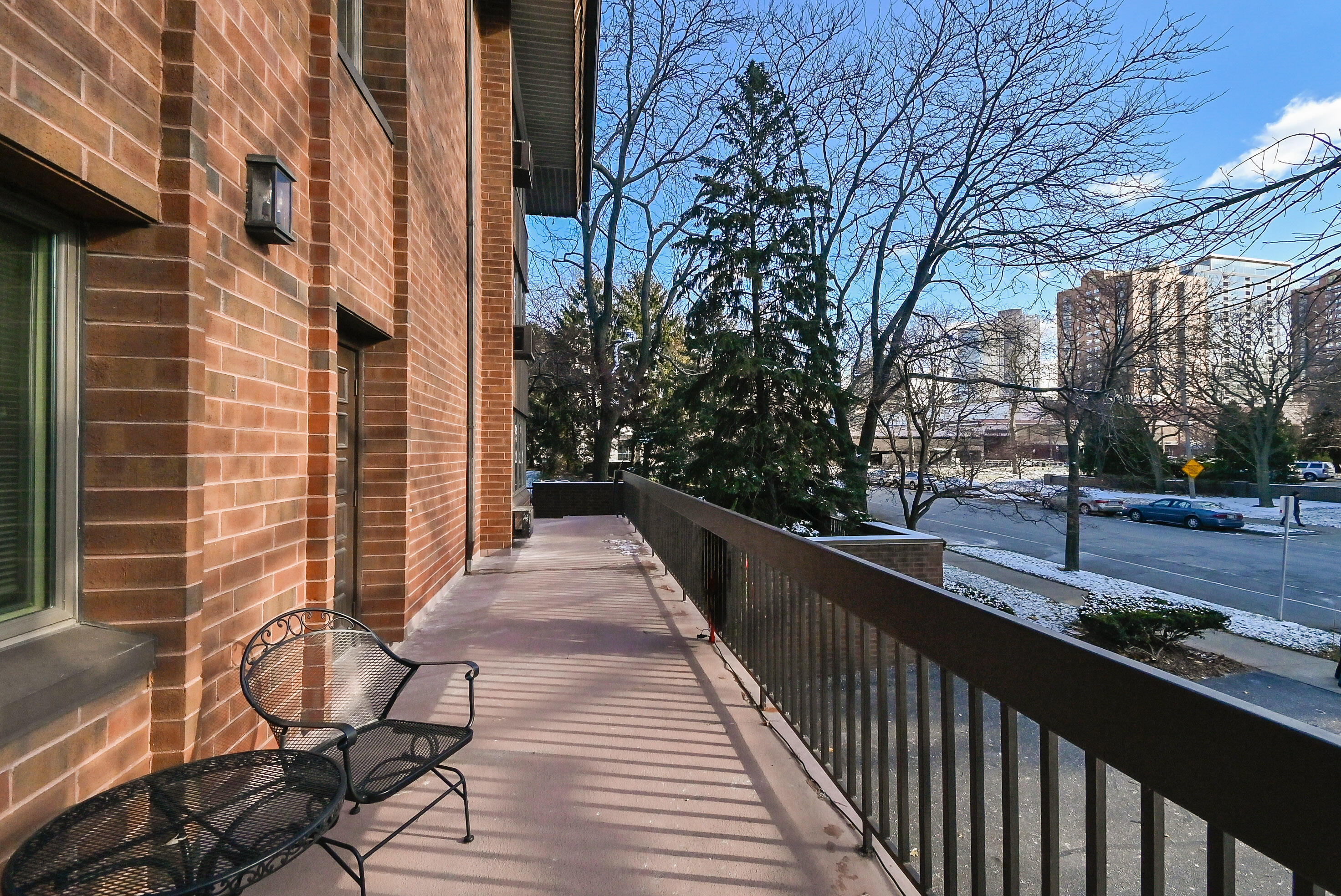 1219 N Jackson St 107