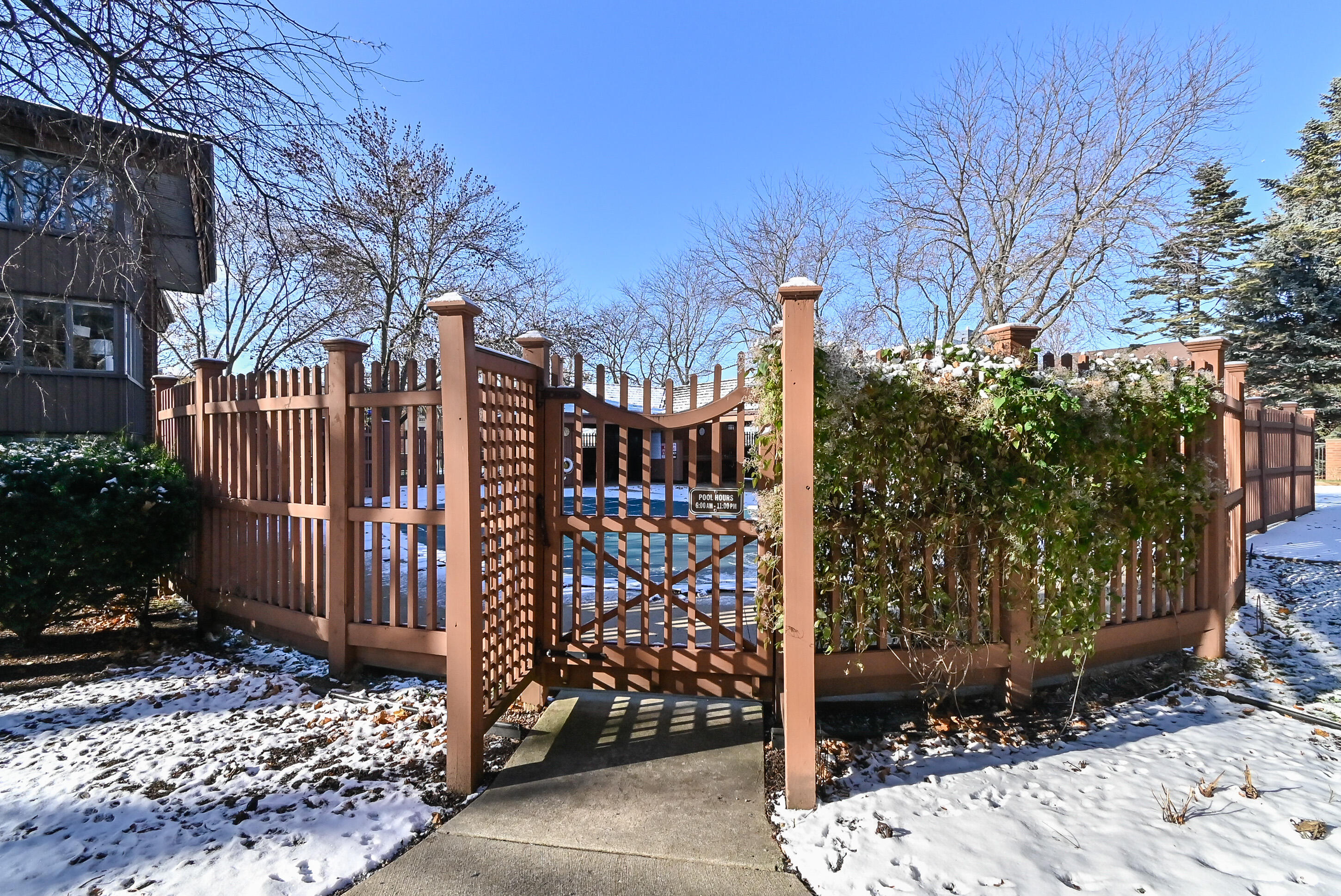 1219 N Jackson St 107