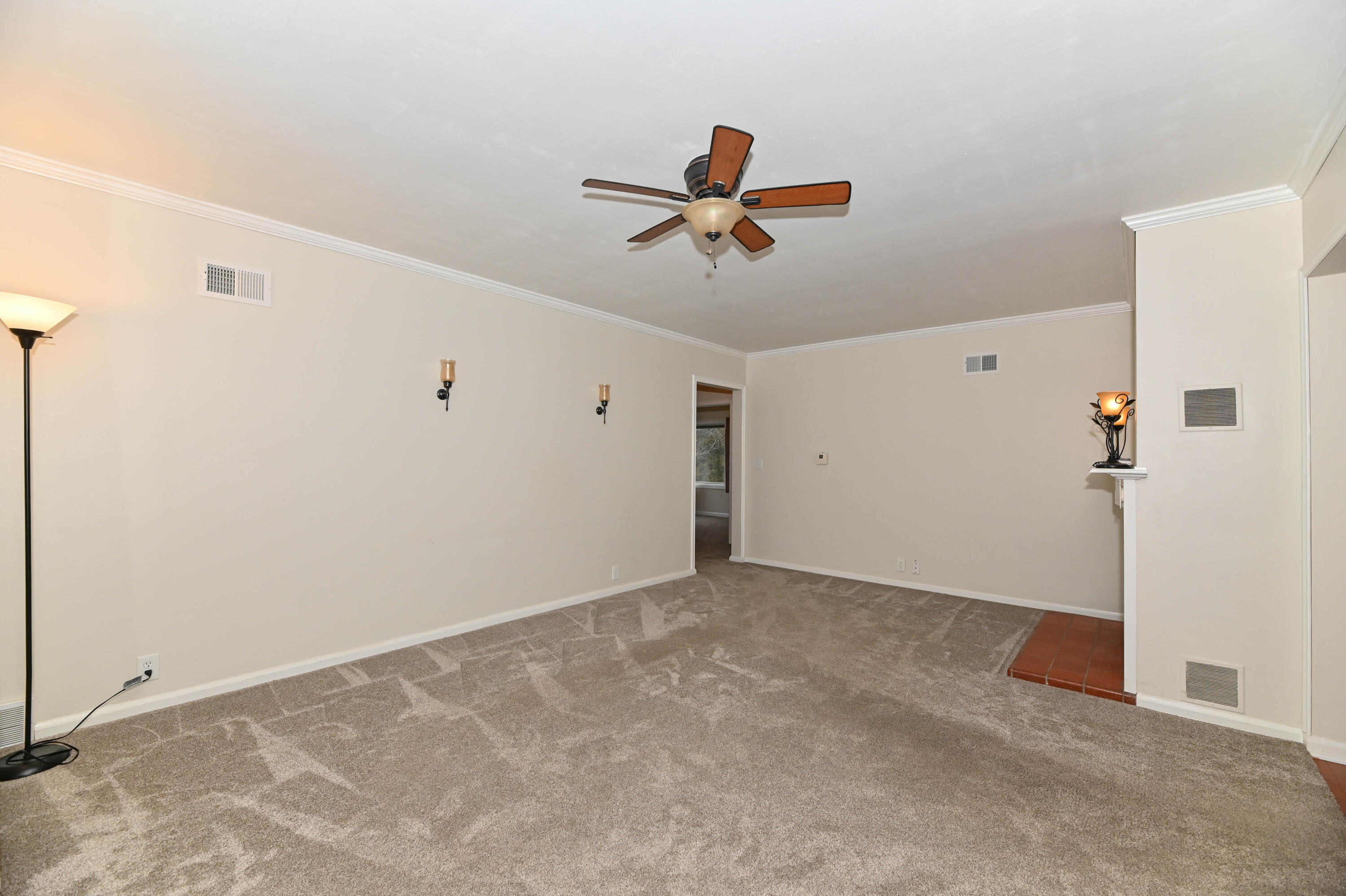 1011 Fairview Ave