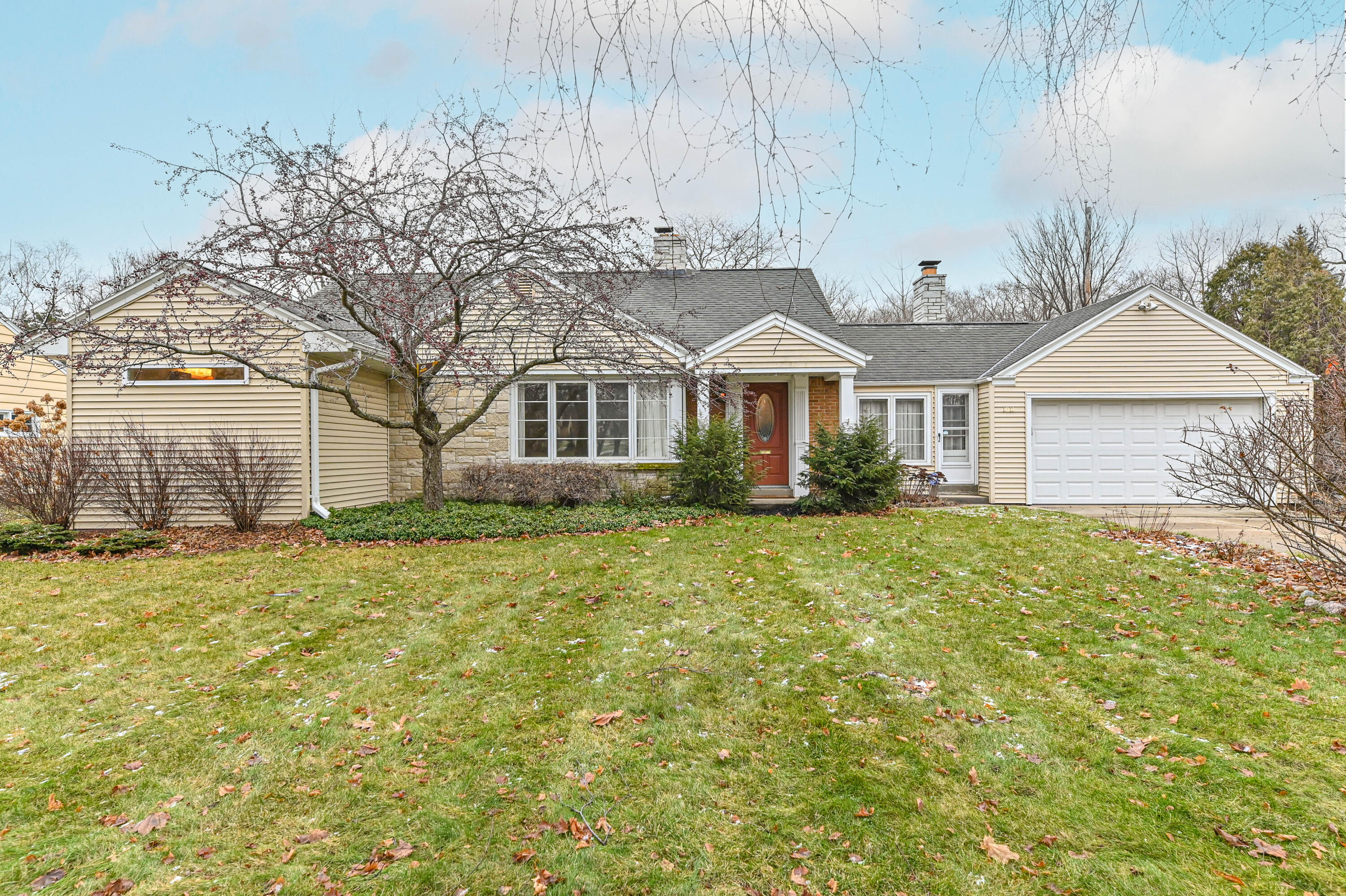1011 Fairview Ave