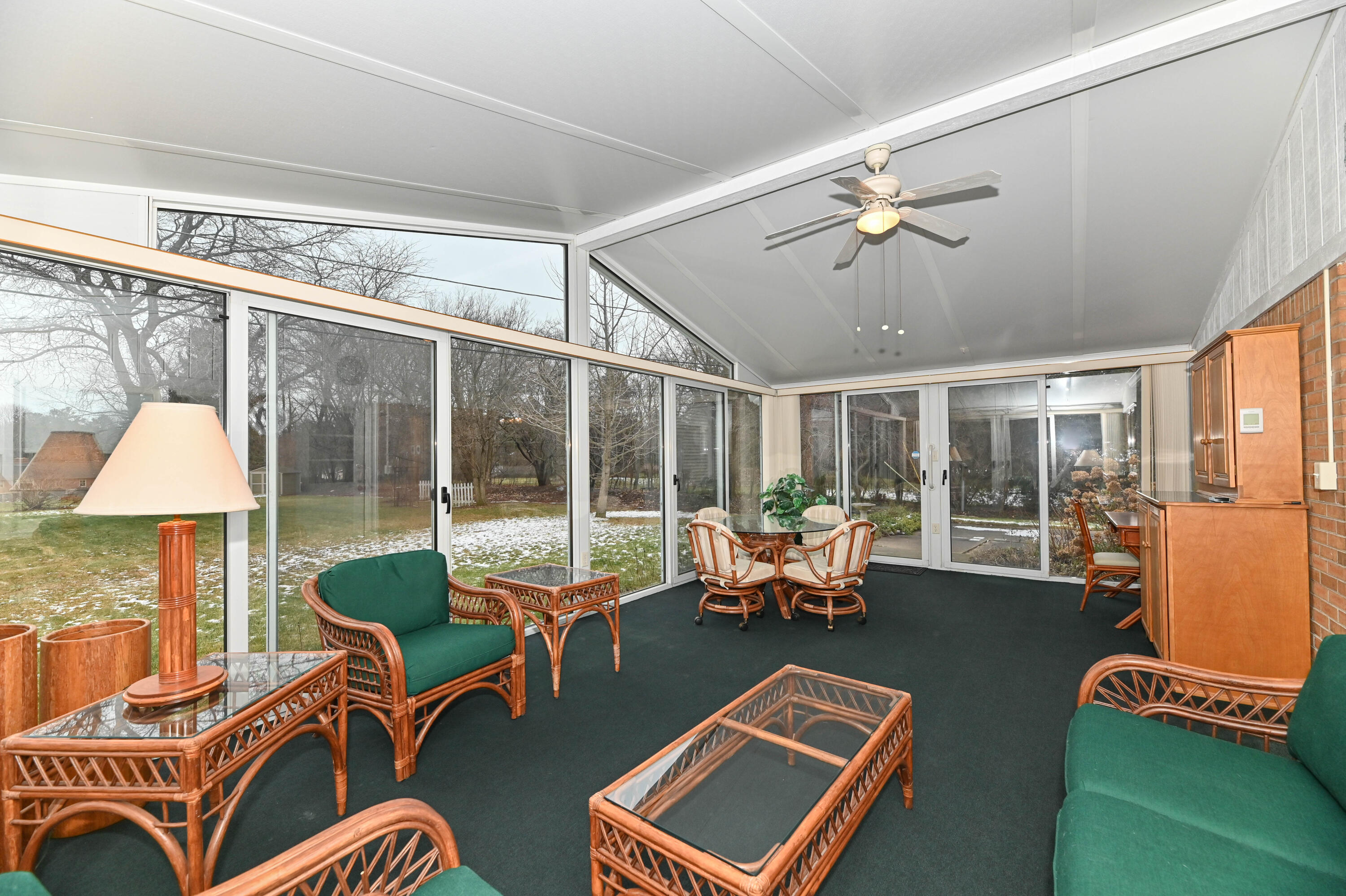 1011 Fairview Ave