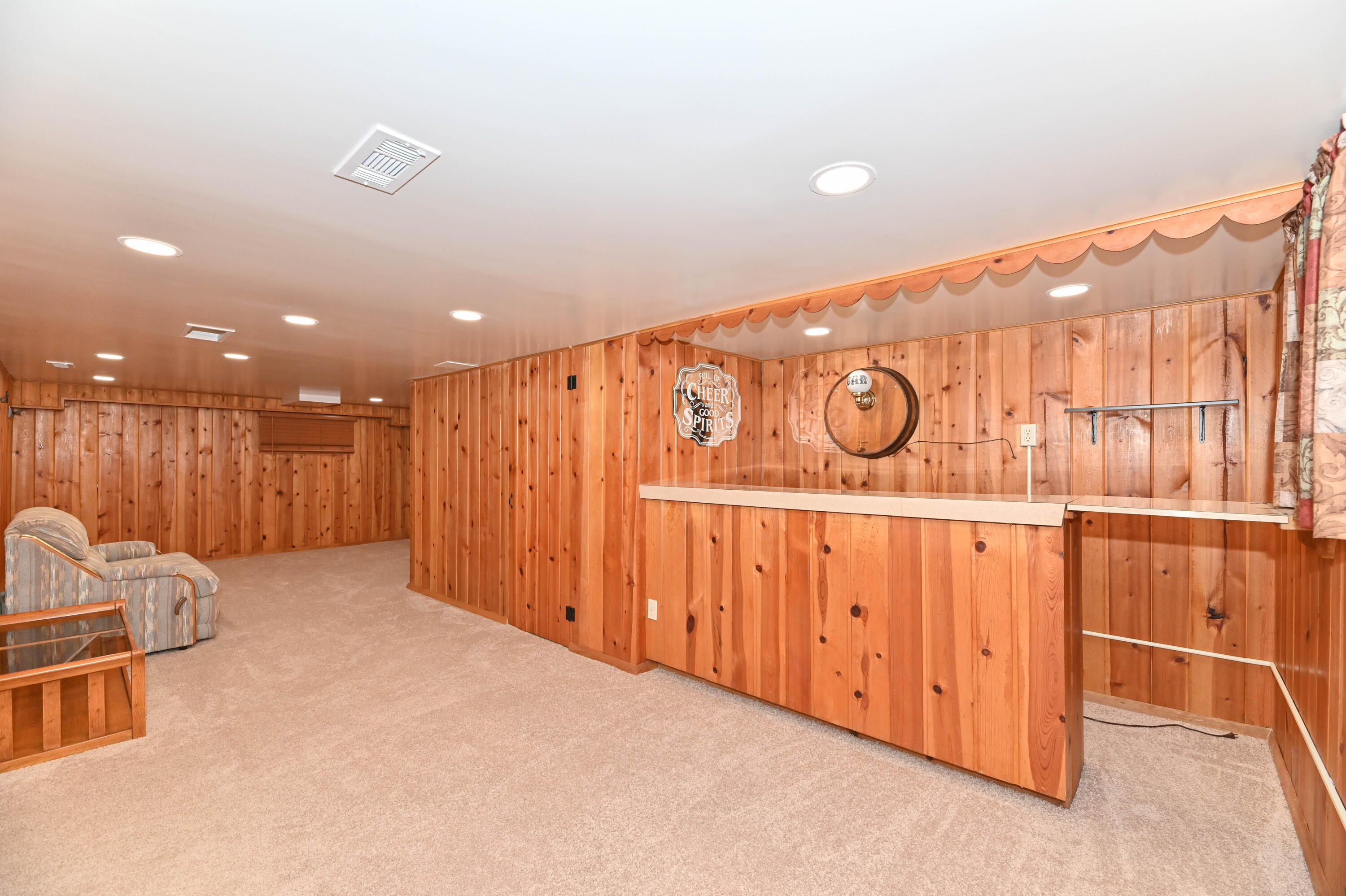 1011 Fairview Ave