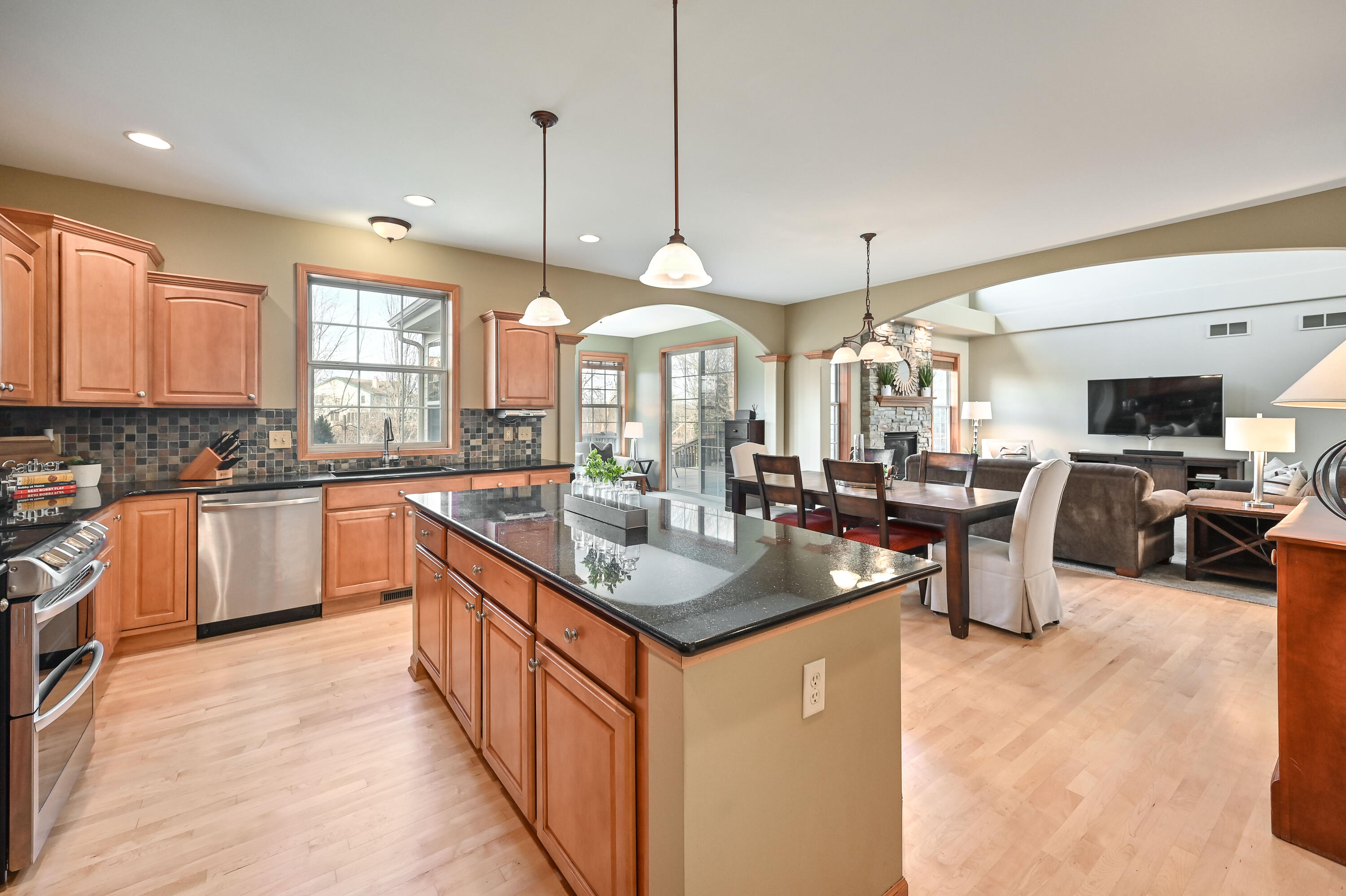 6612 W River Pointe Dr