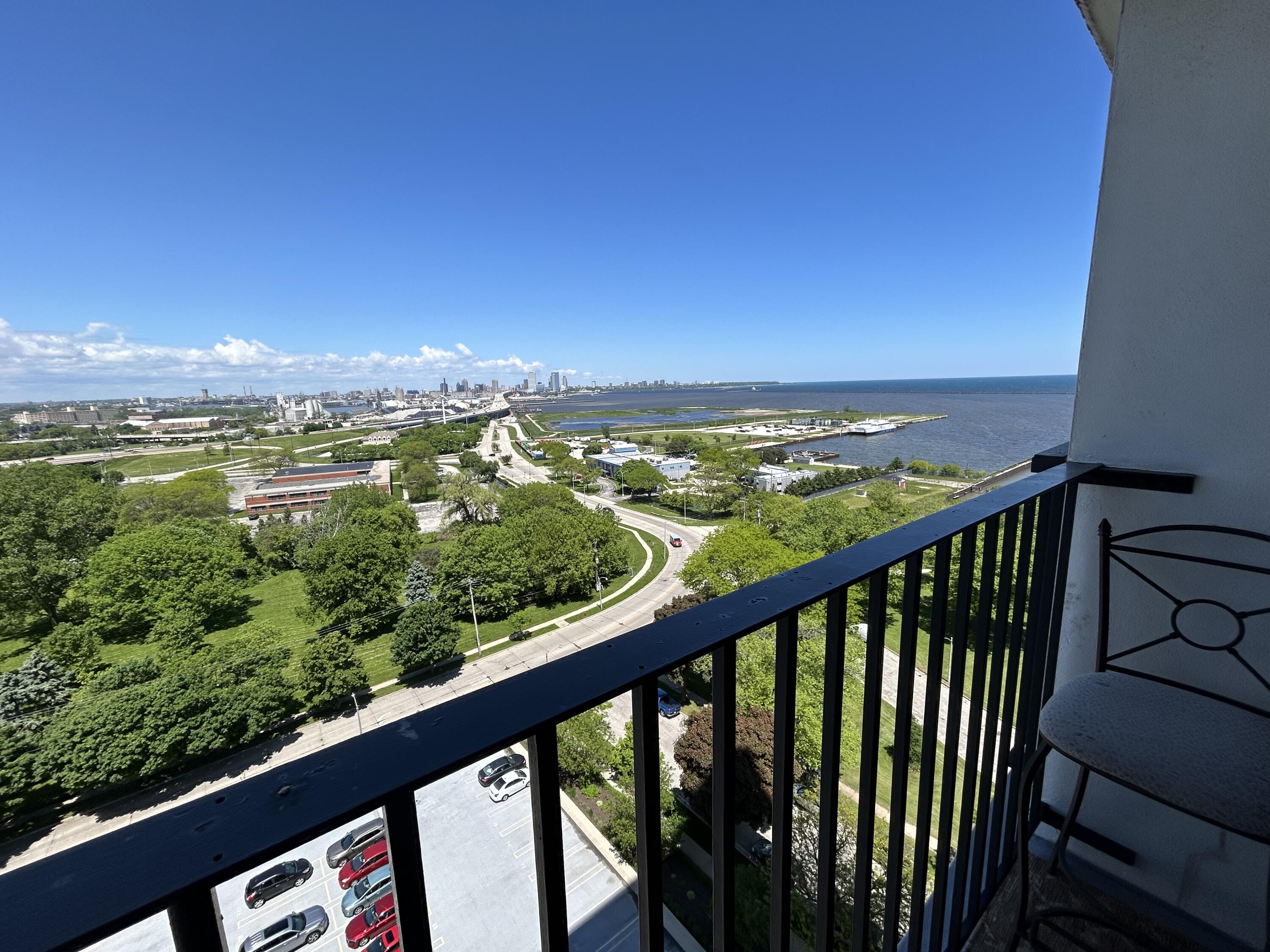2525 S Shore Dr 14C