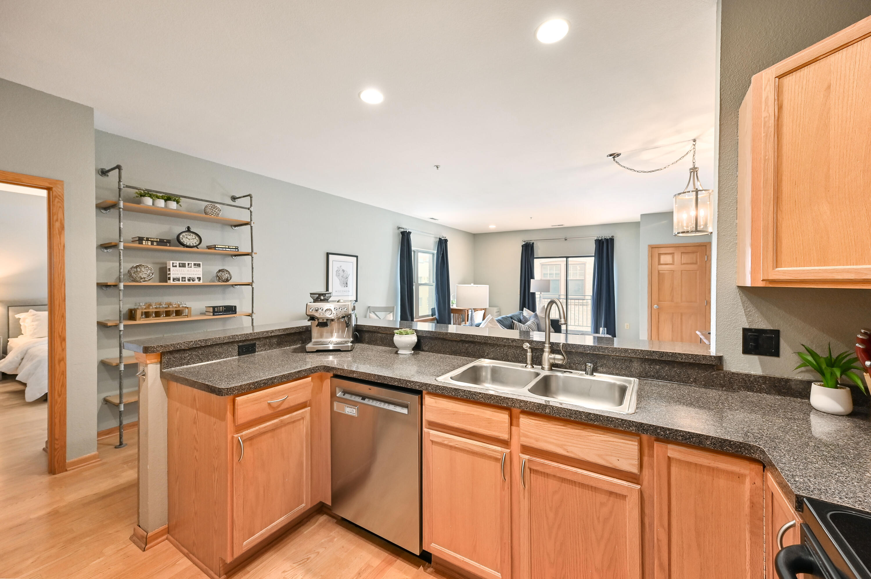 1812 E Lafayette Pl 306