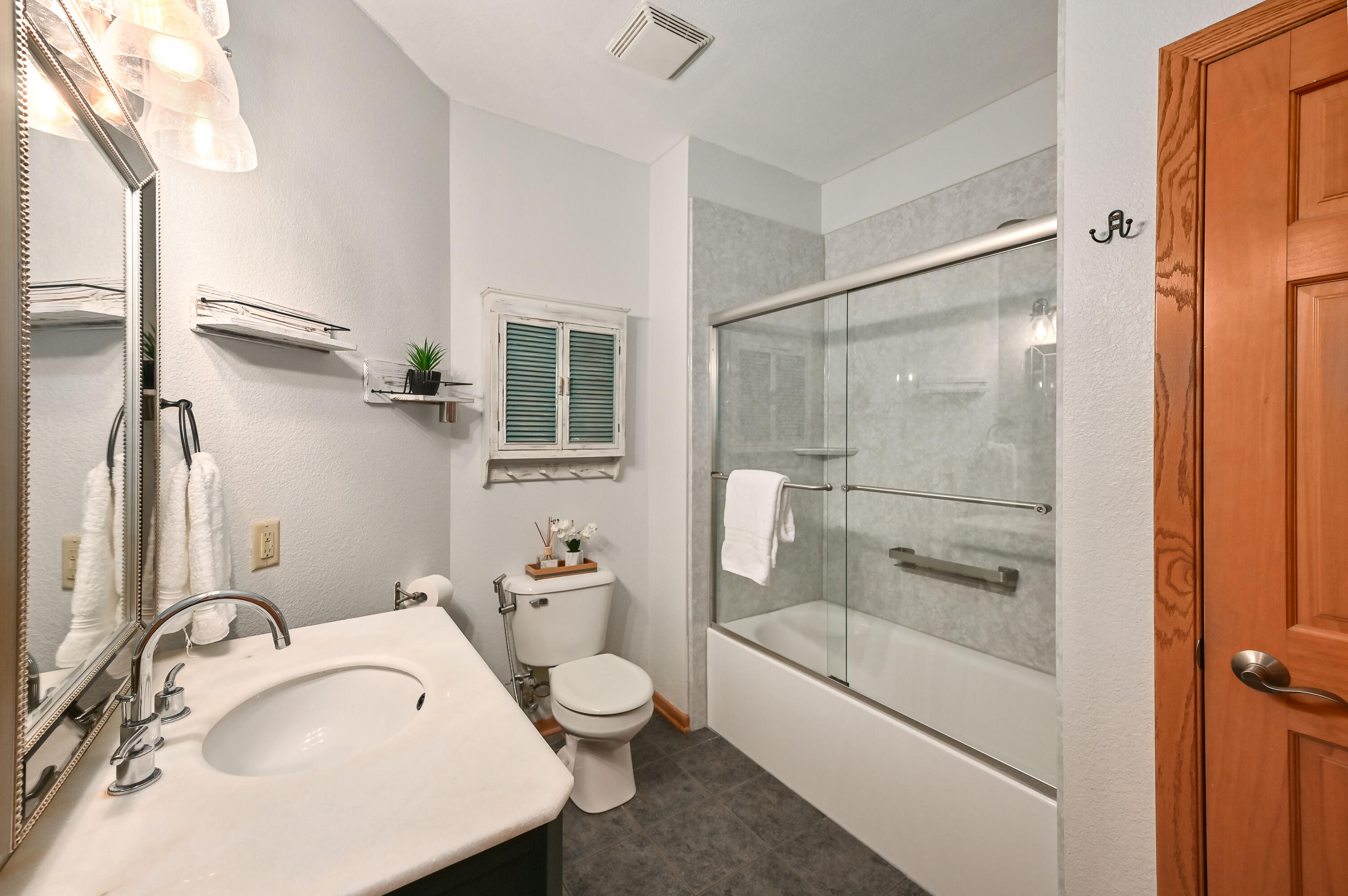 1812 E Lafayette Pl 306