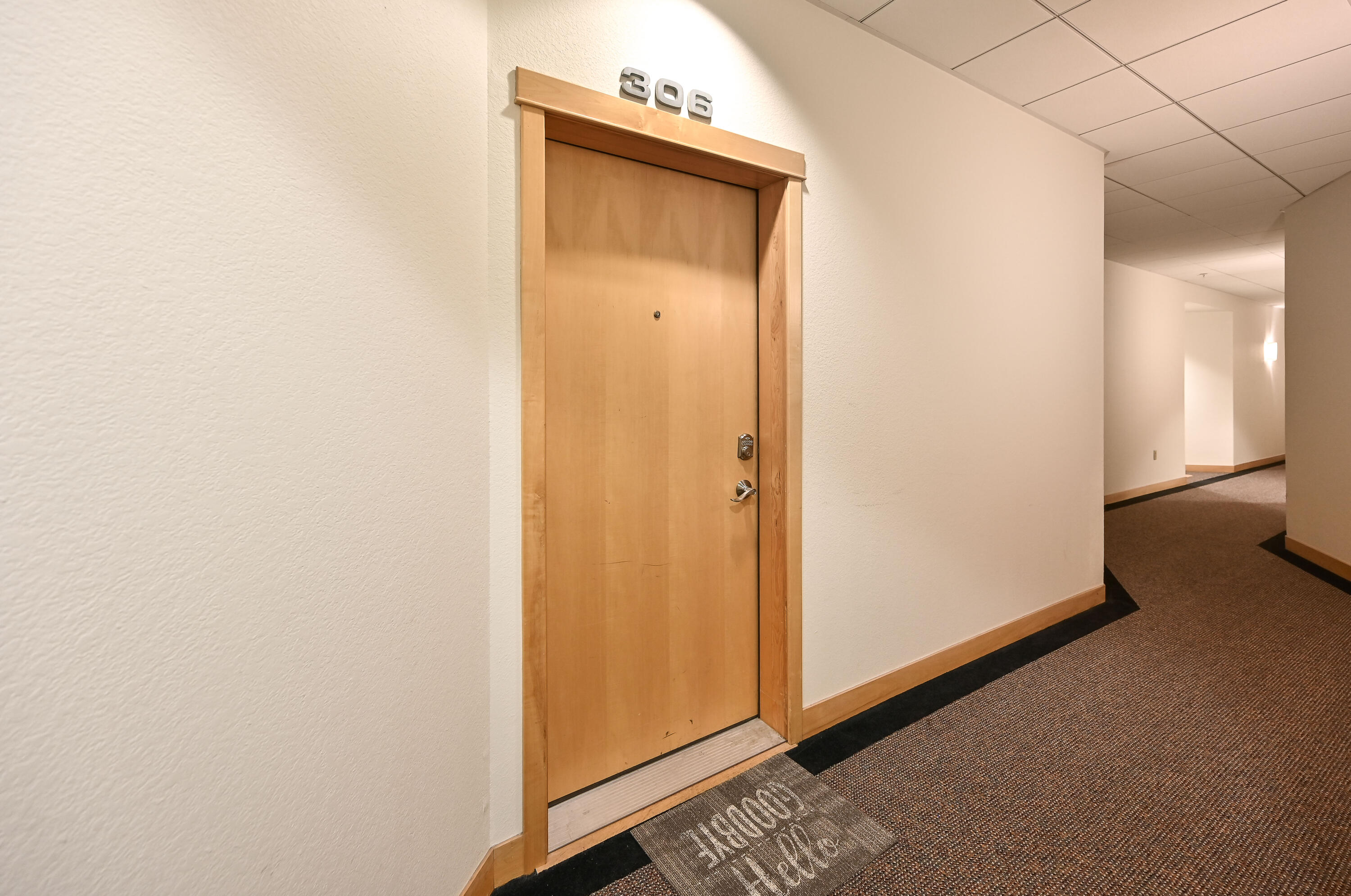 1812 E Lafayette Pl 306