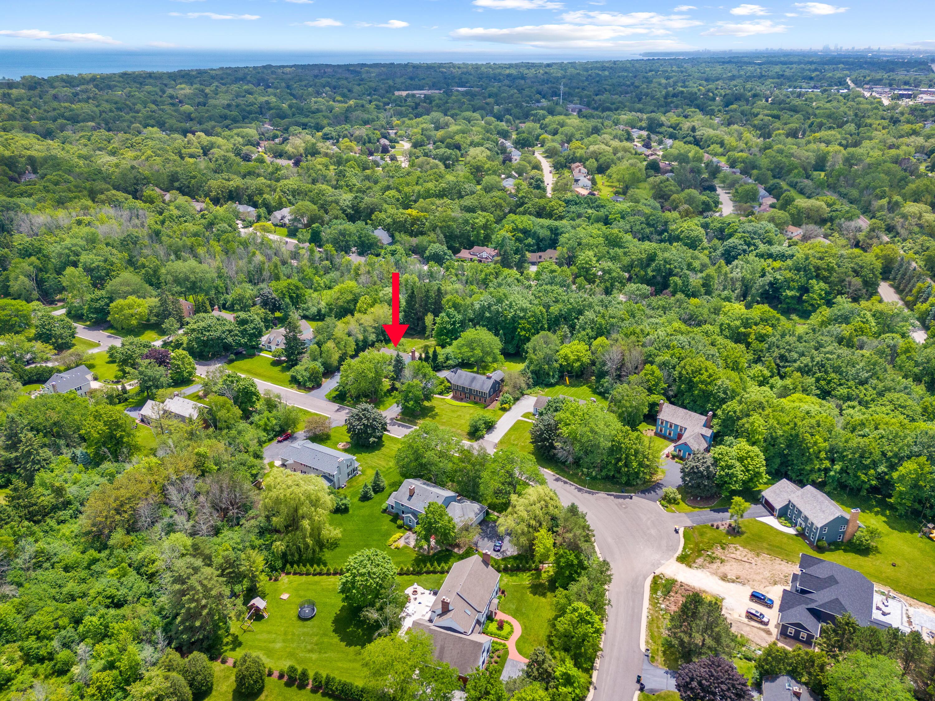 327 W White Oak Way