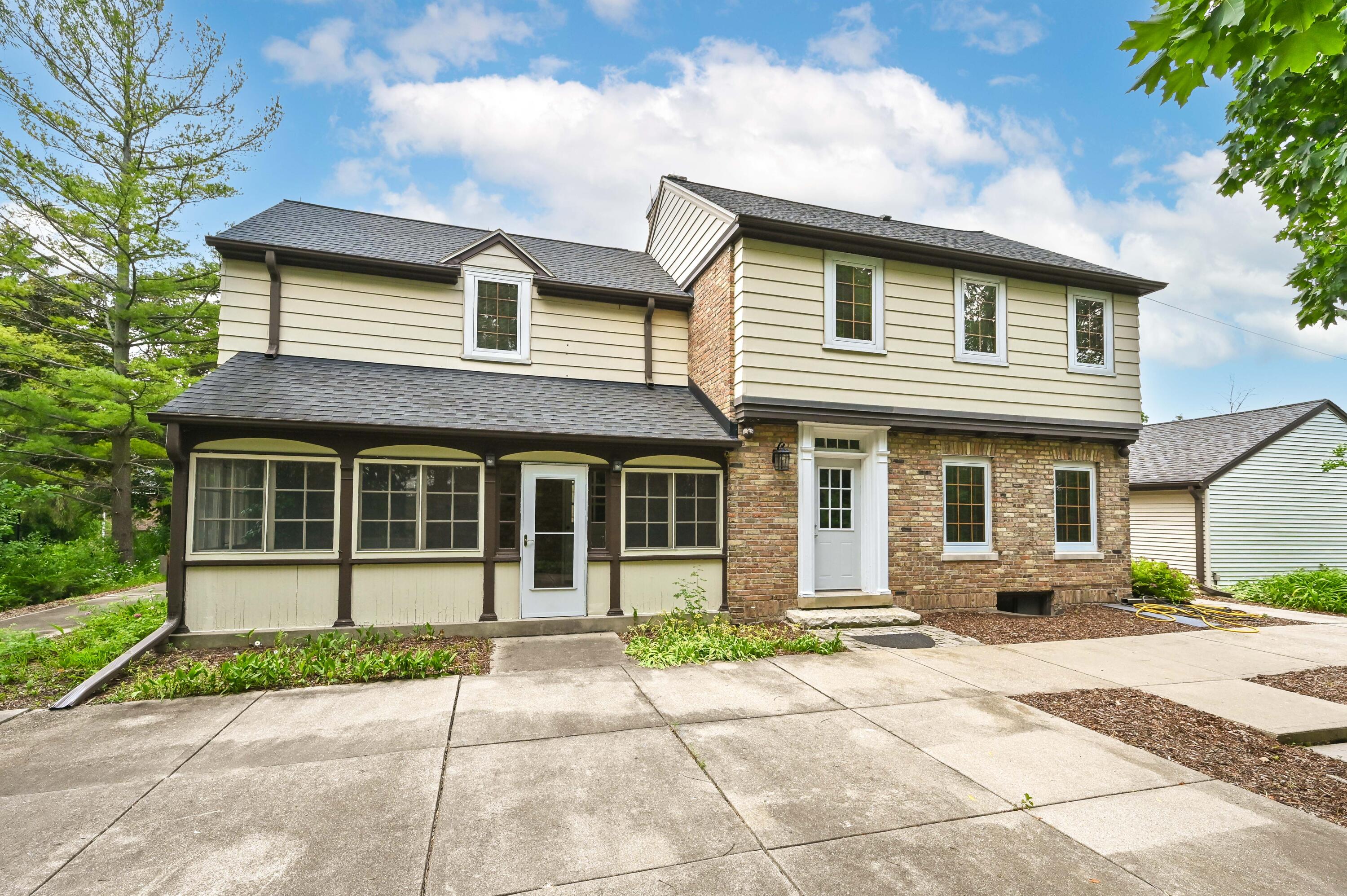10851 N Port Washington Rd