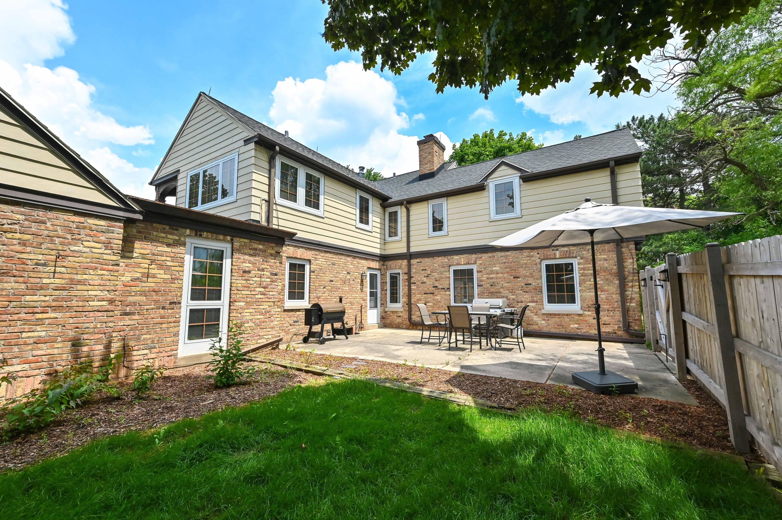 10851 N Port Washington Rd