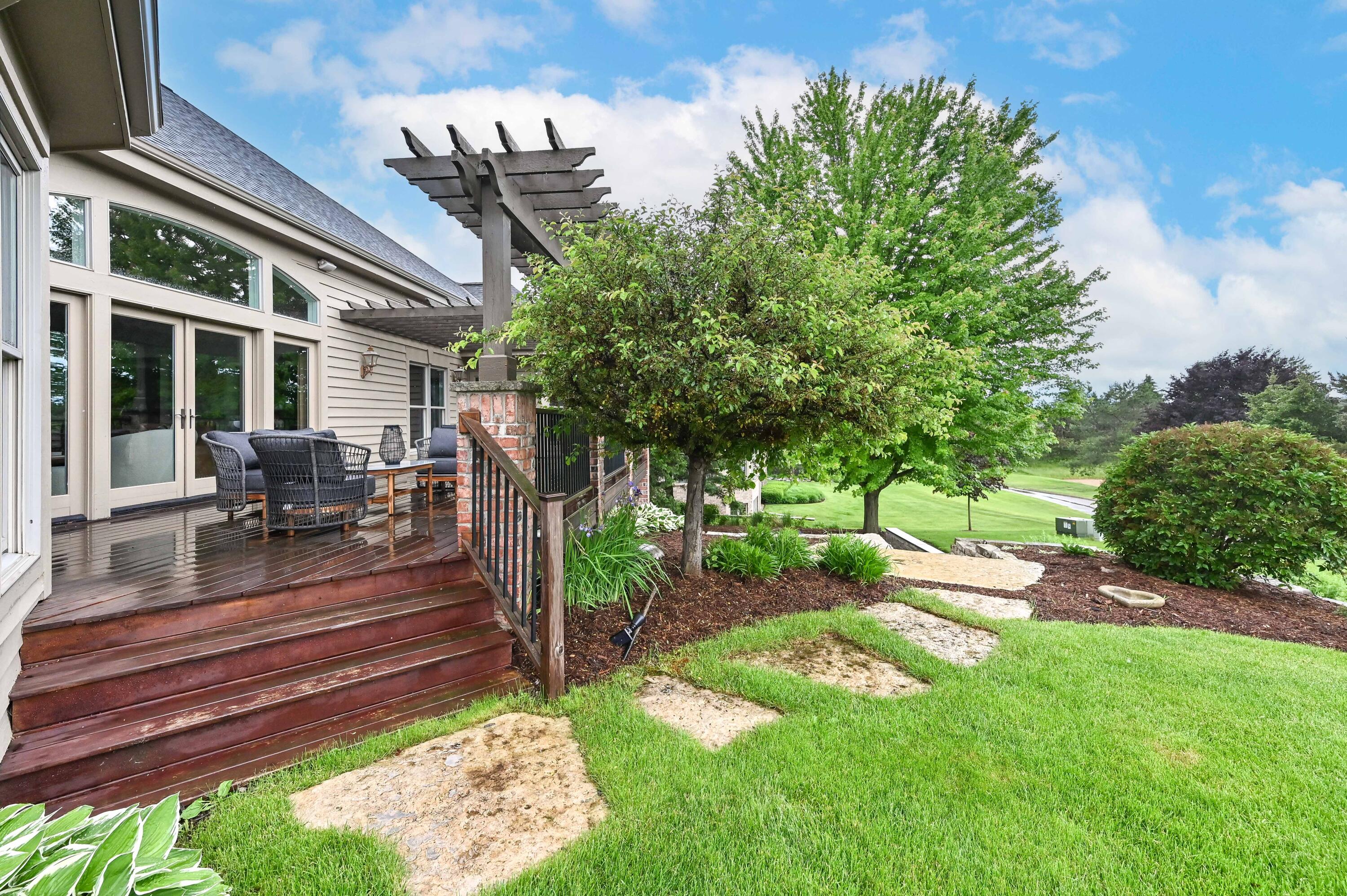 1803 E Bristlecone Dr