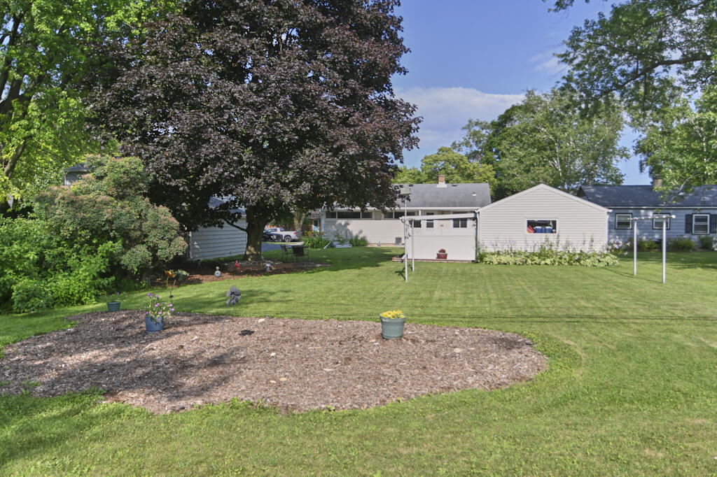 W63N315 Hillcrest Ave