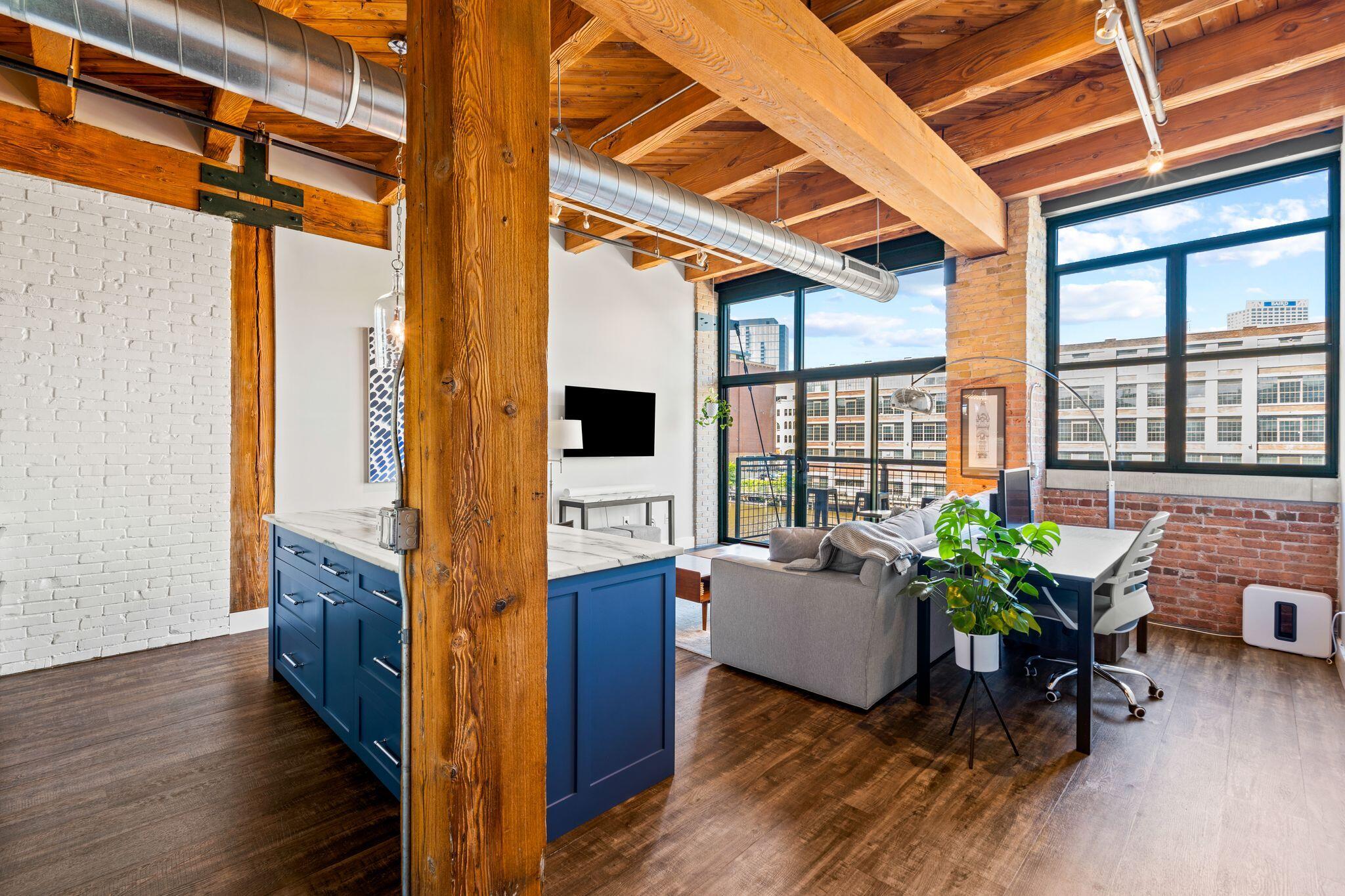 200 S Water St 202