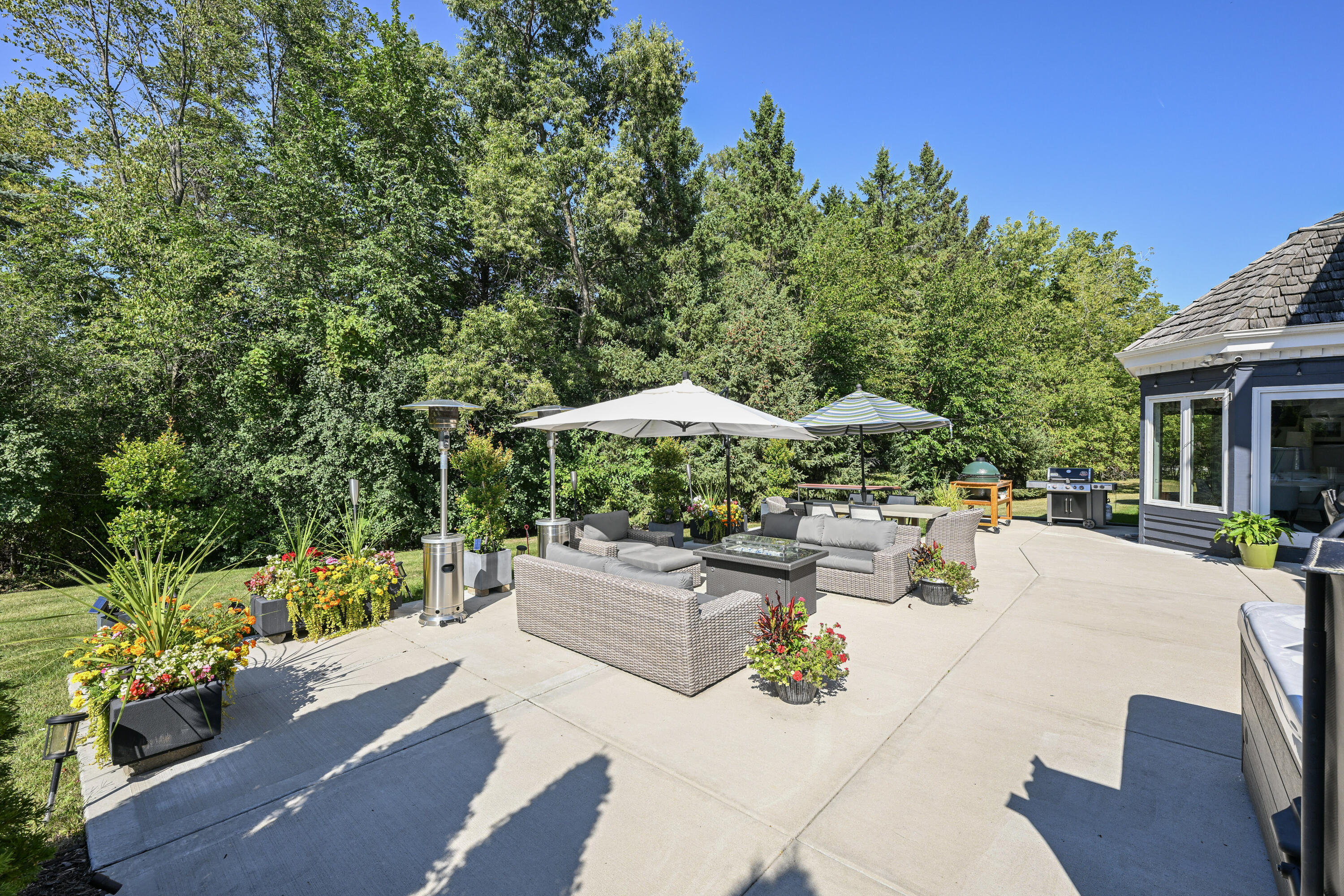 7626 W Knightsbridge Dr