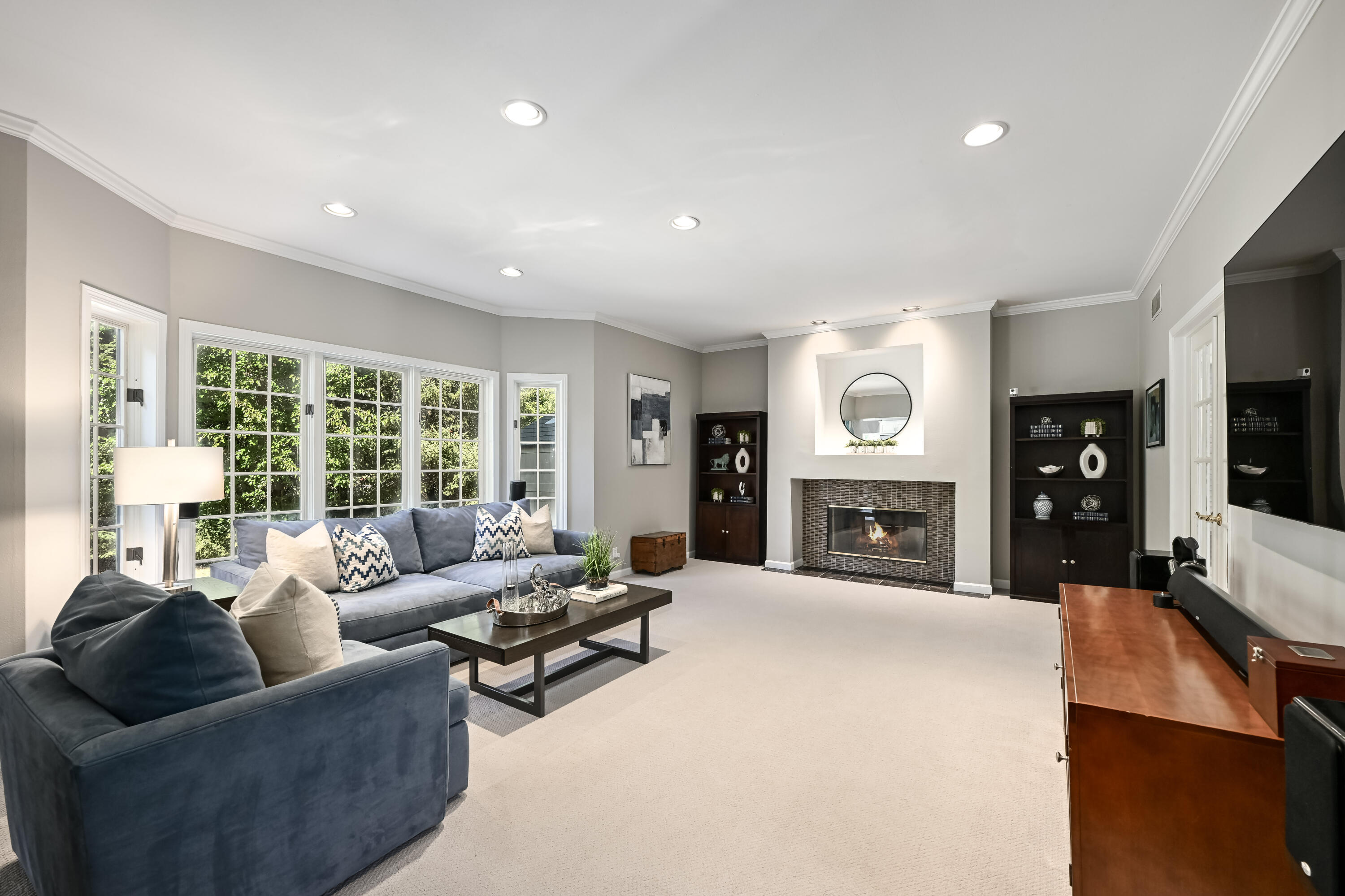 7626 W Knightsbridge Dr