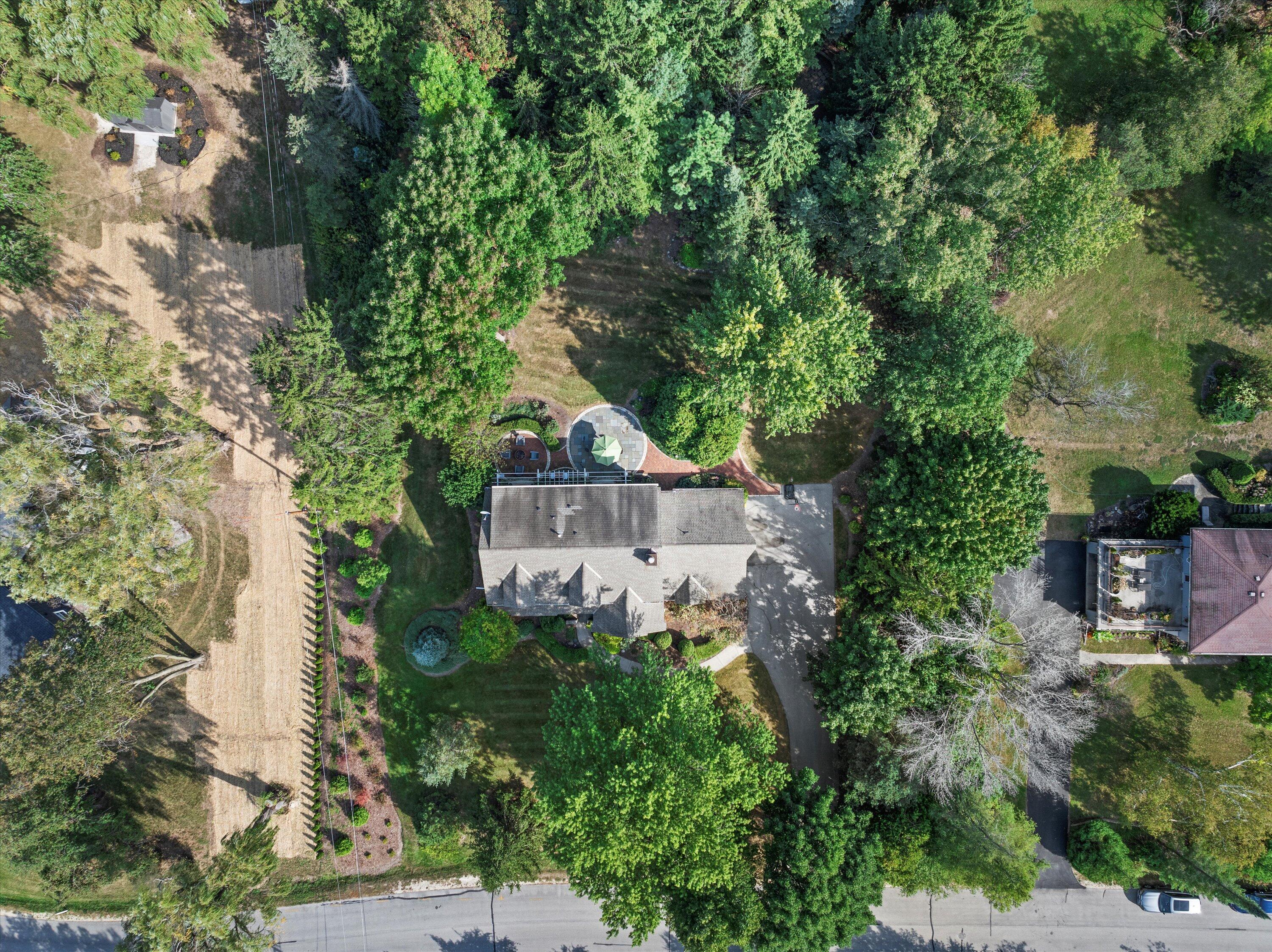 550 E Circle Rd