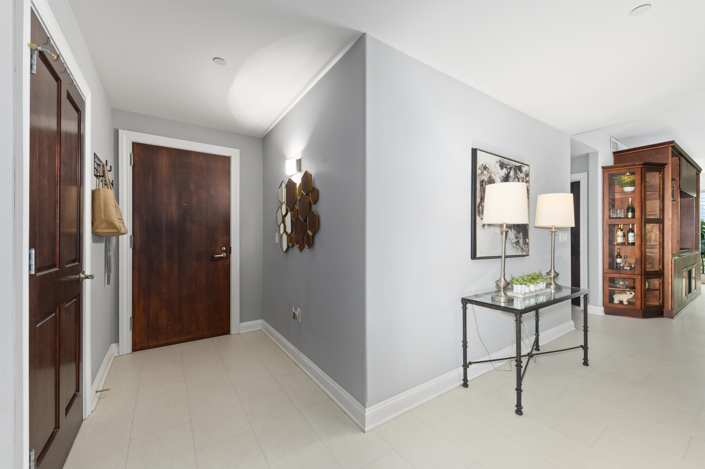 545 E Wells St 400