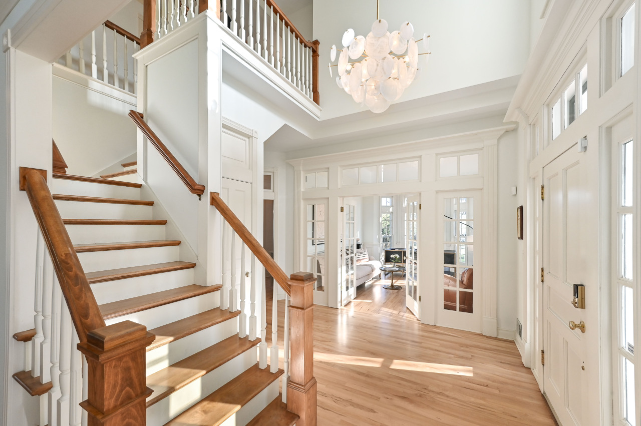 6932 W Lafayette Pl