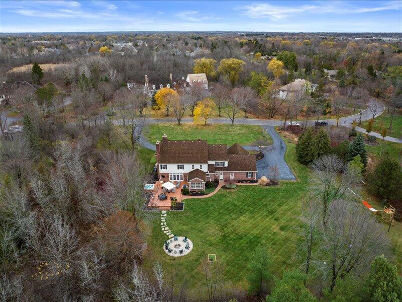 2127 W Columbia Dr