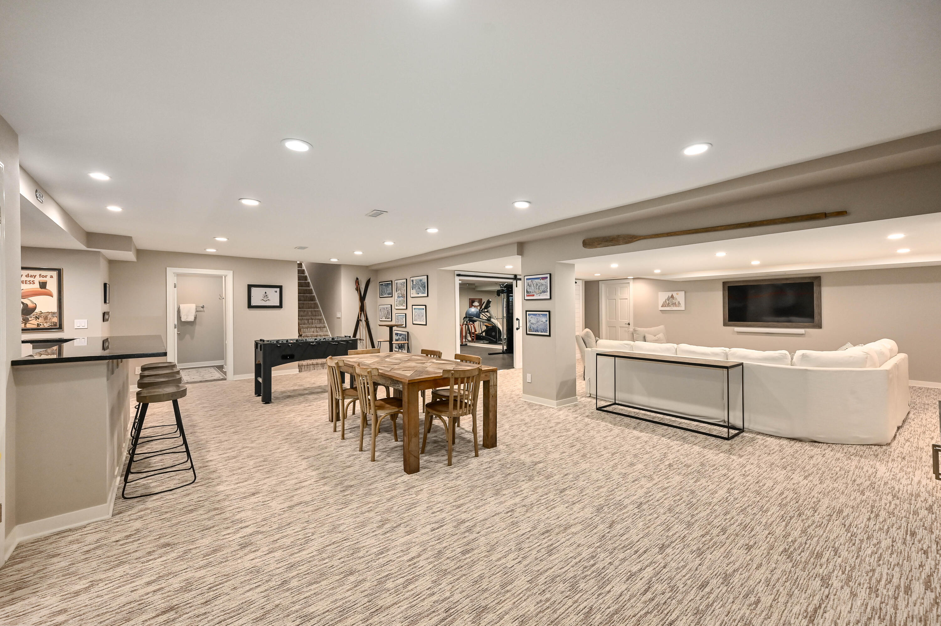 2127 W Columbia Dr