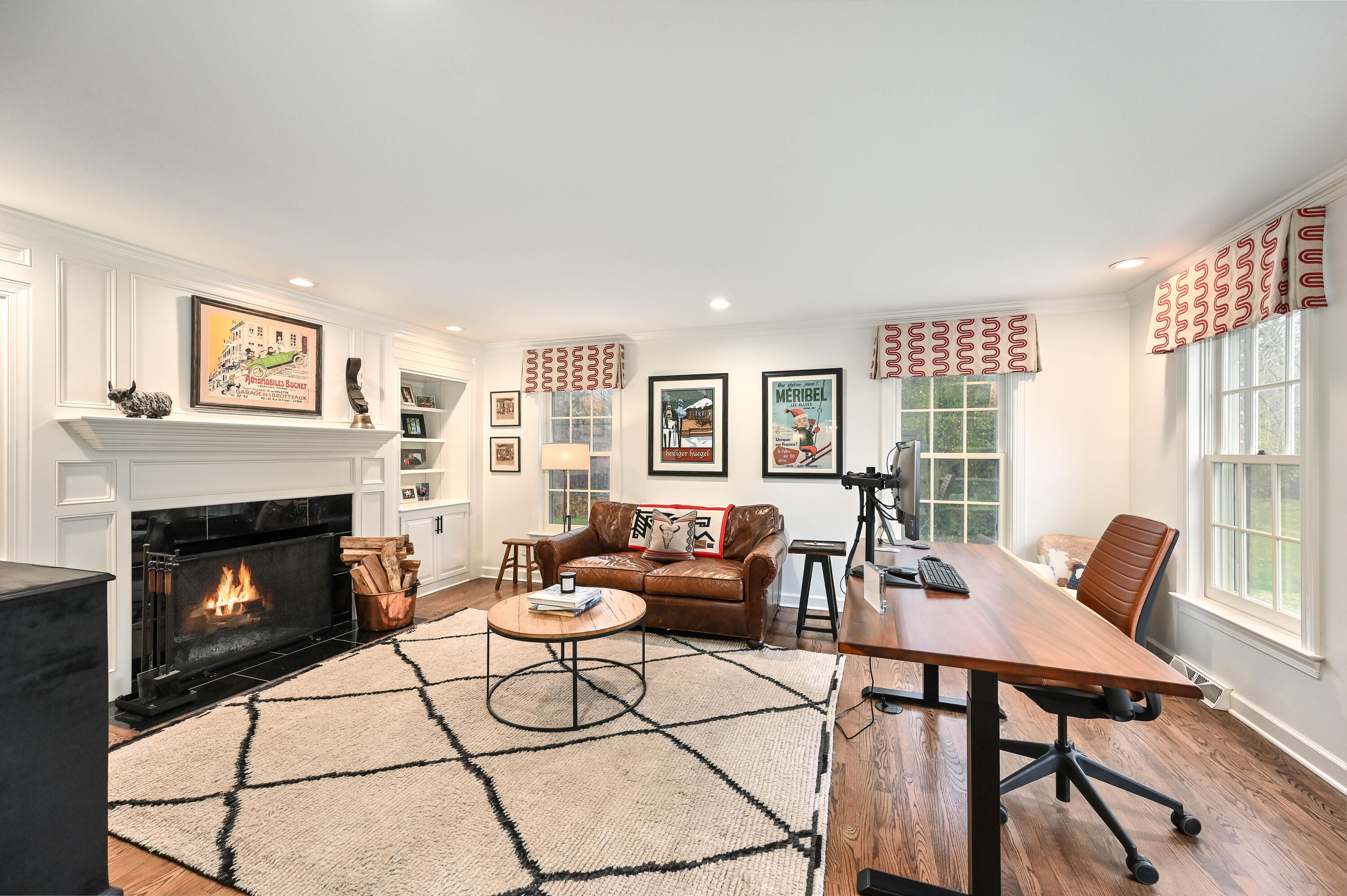 2127 W Columbia Dr