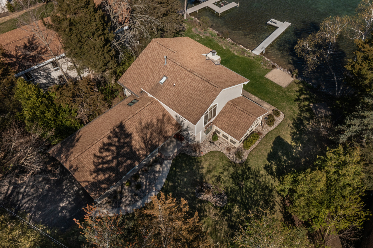 6092 N Lake Dr