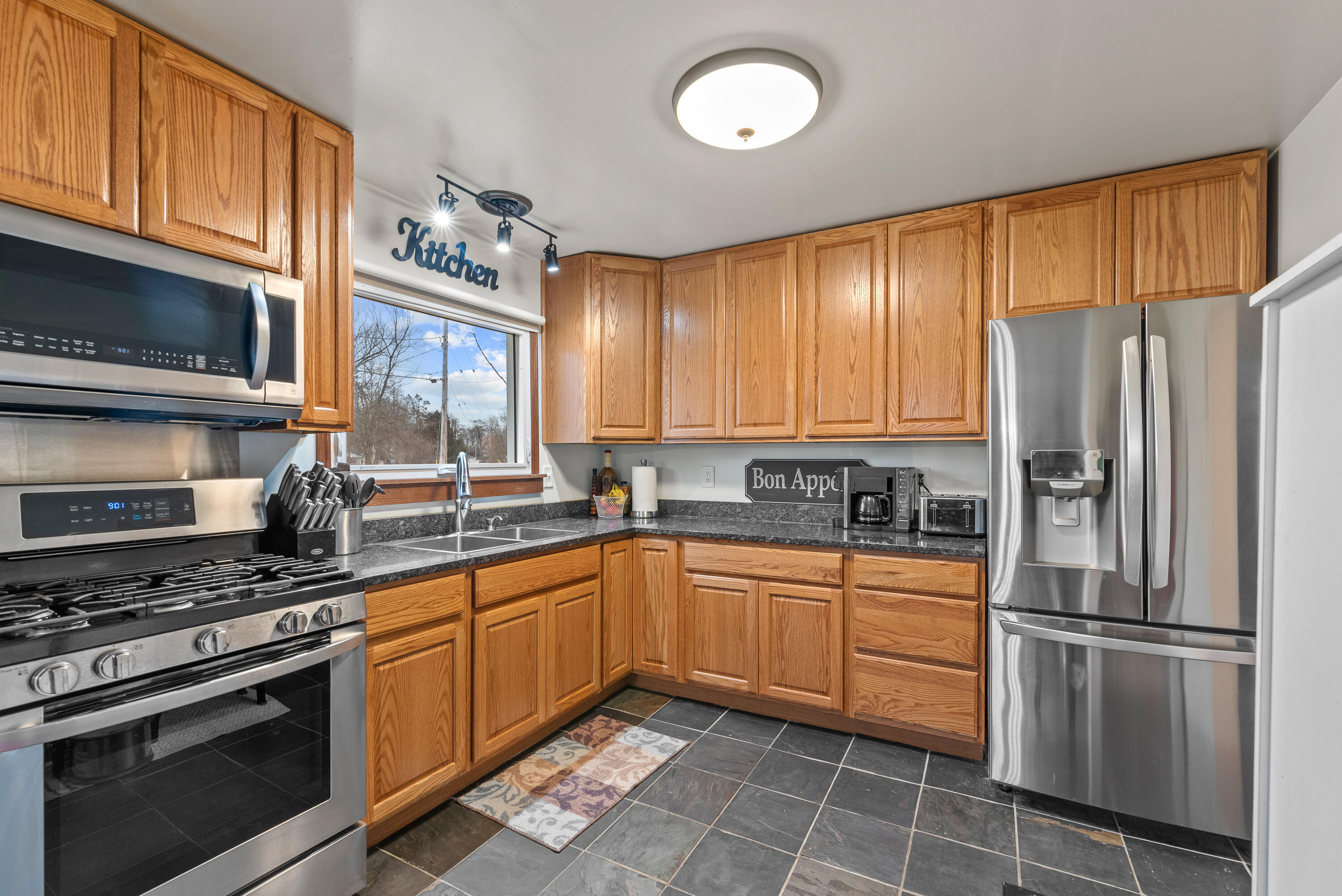 12759 N Shoreland Pkwy