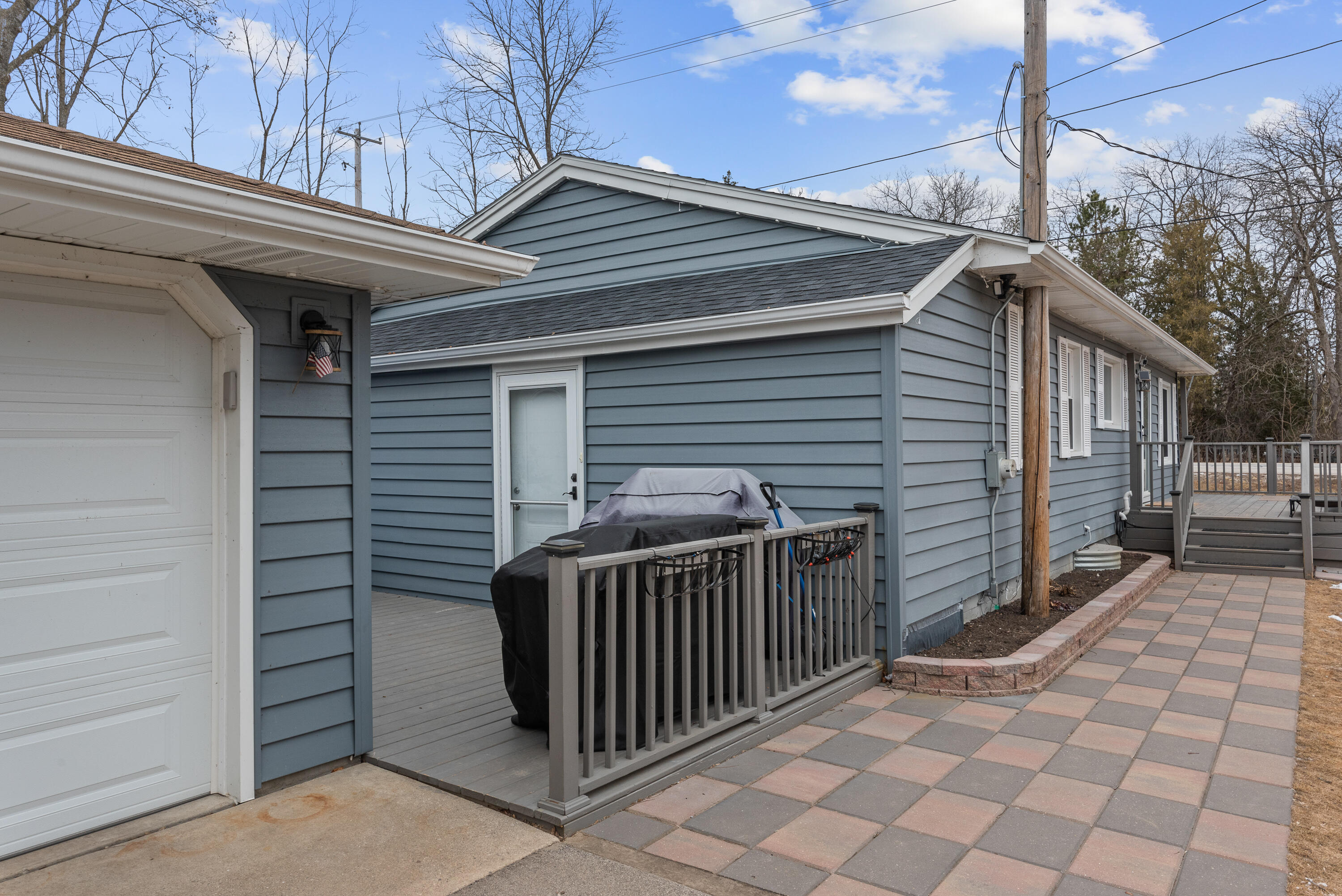 12759 N Shoreland Pkwy