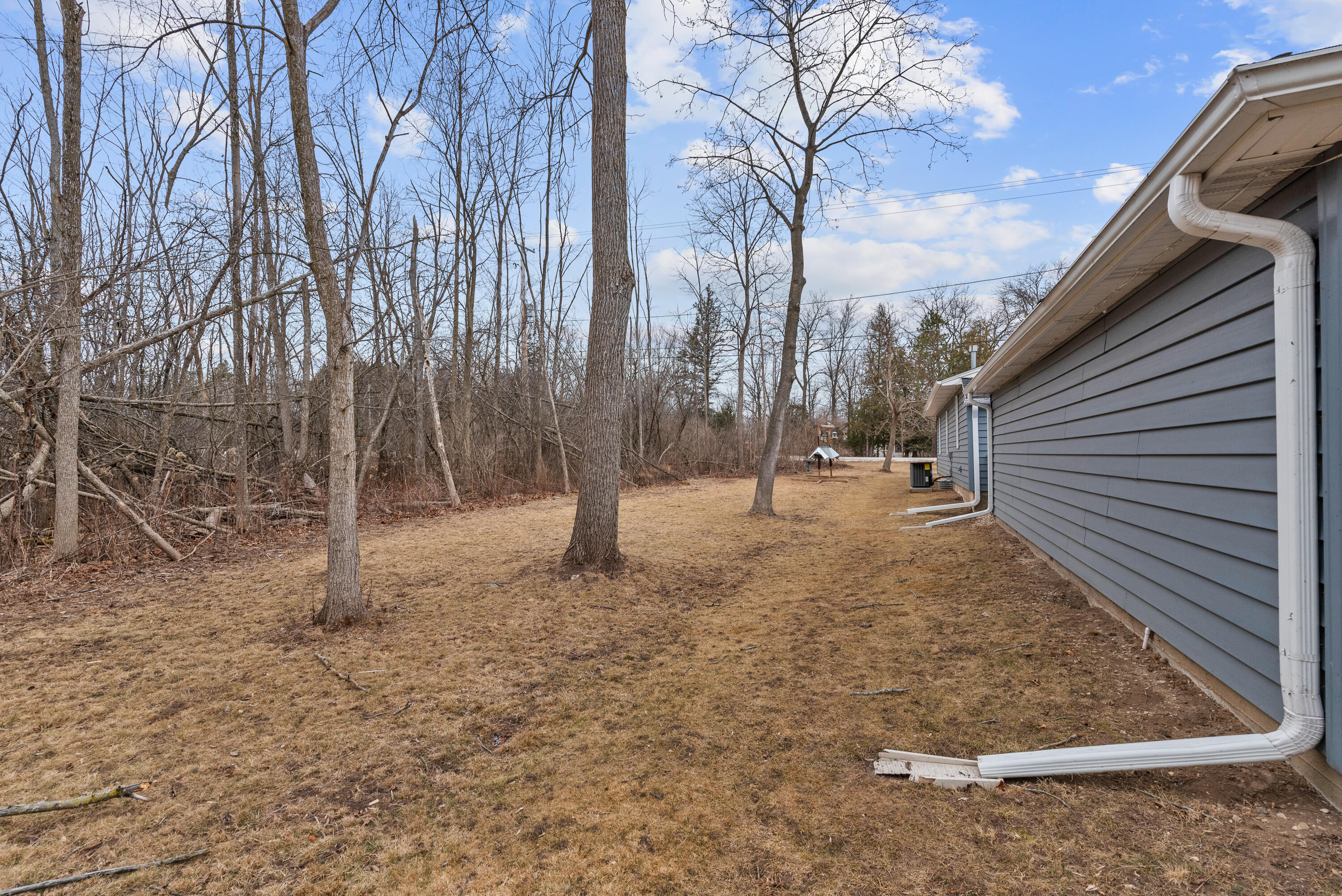 12759 N Shoreland Pkwy