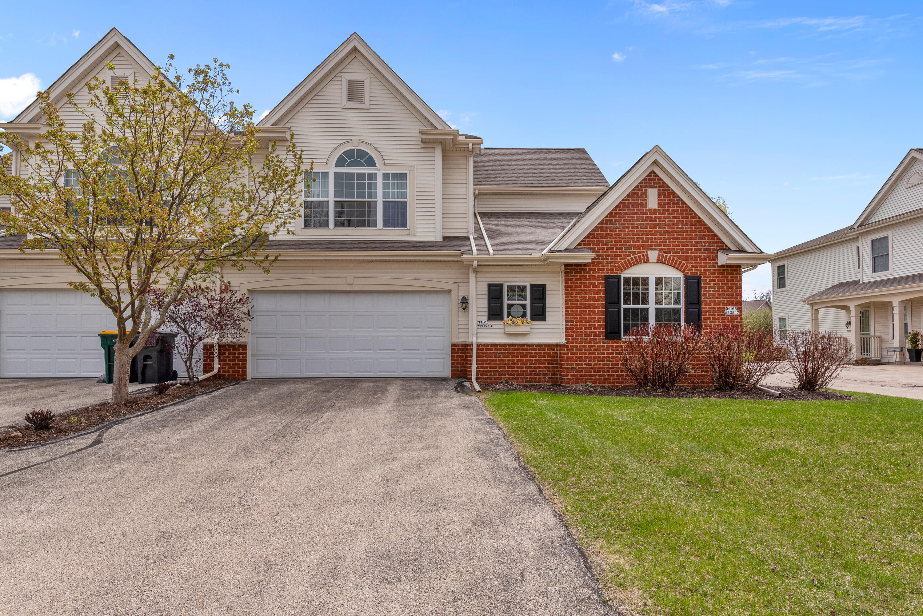 N165W20513 Berry Patch Rd Unit: 1002