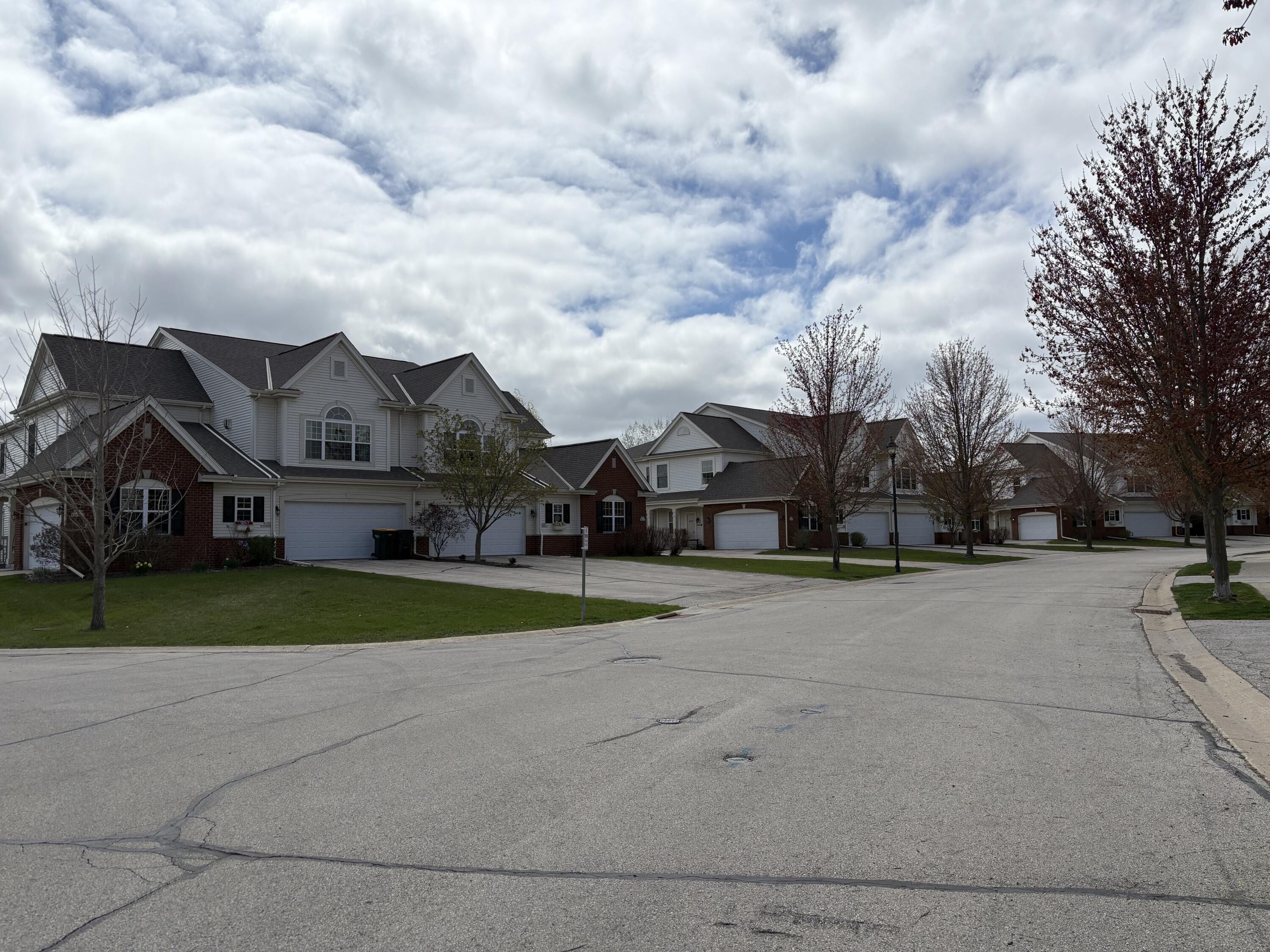 N165W20513 Berry Patch Rd Unit: 1002