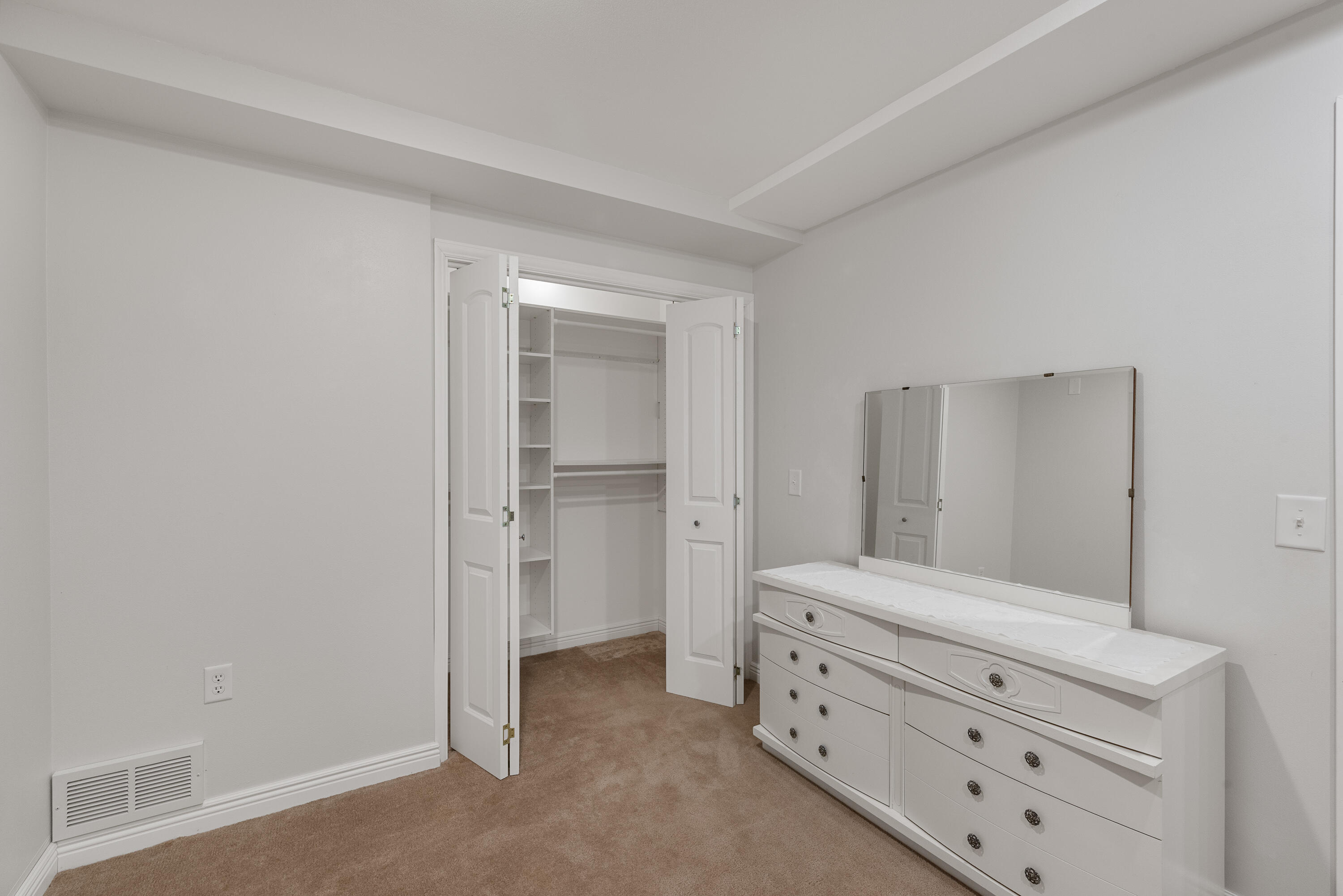 N165W20513 Berry Patch Rd Unit: 1002