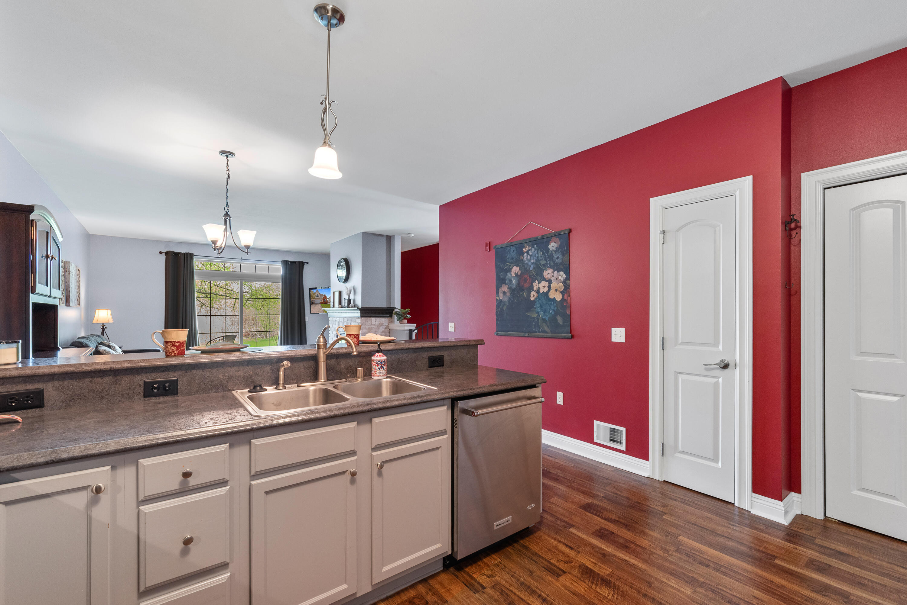 N165W20513 Berry Patch Rd Unit: 1002