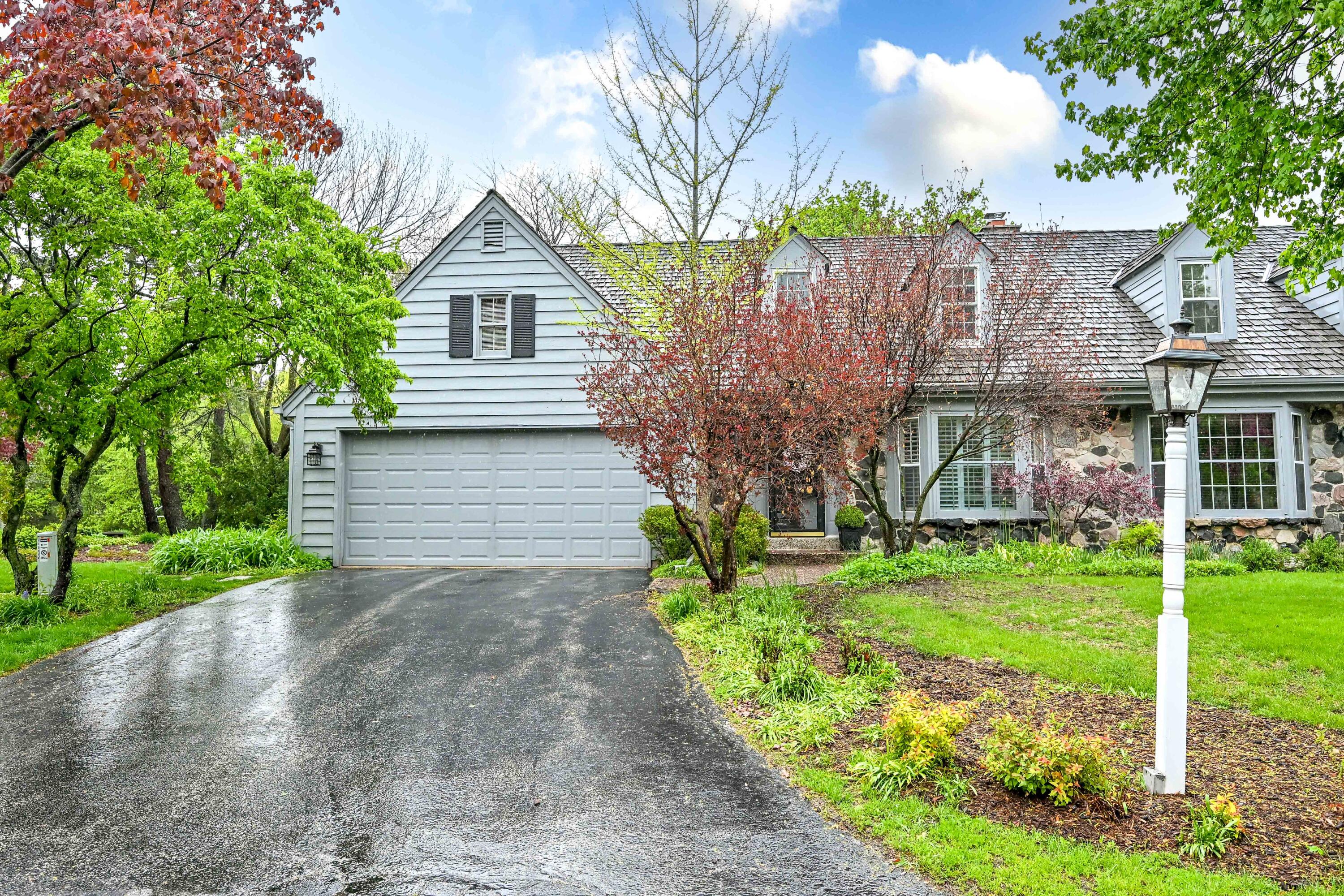 10315 N Westport Cir