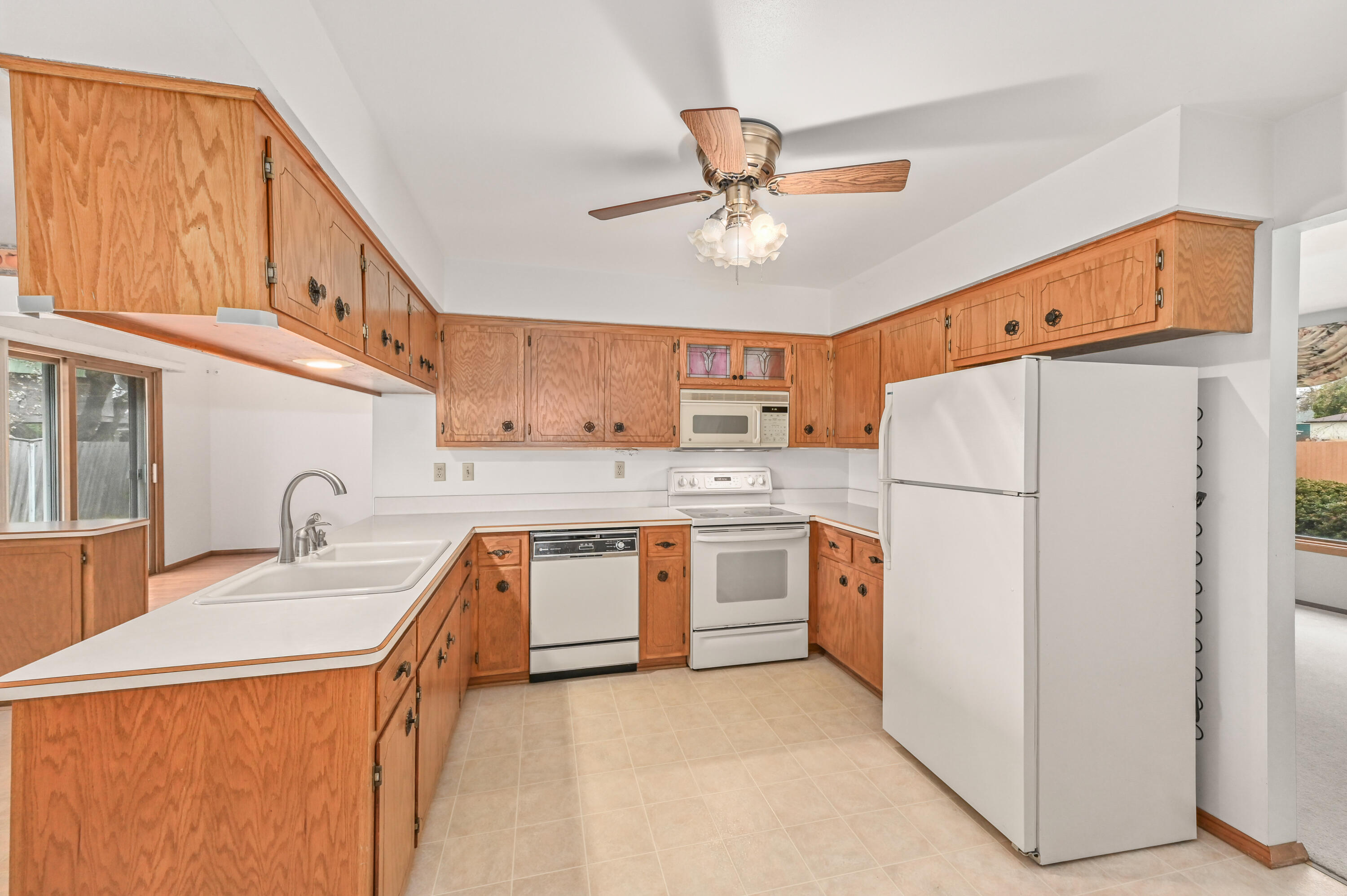 1642 Manistique Ave