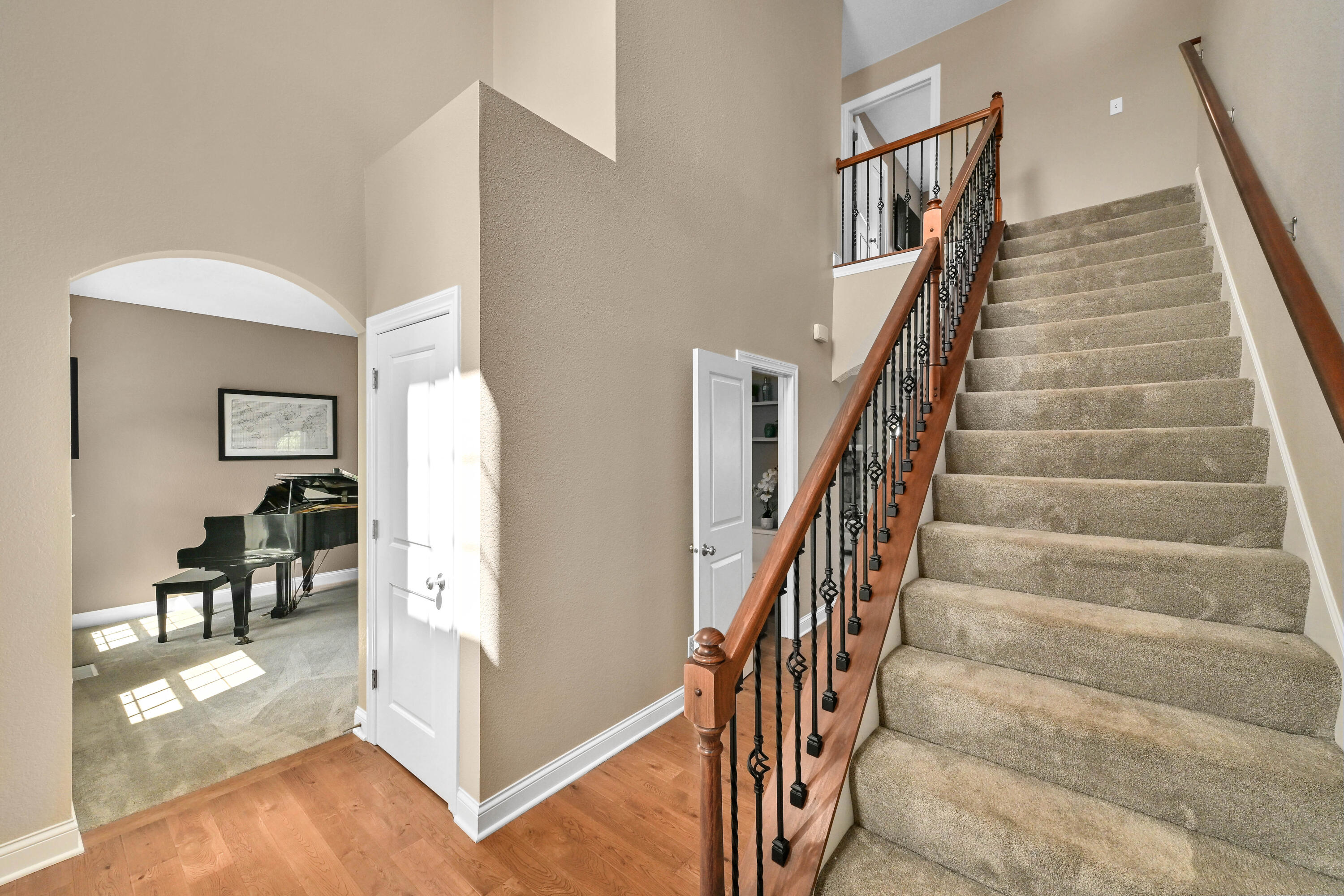 1166 Waterstone Dr