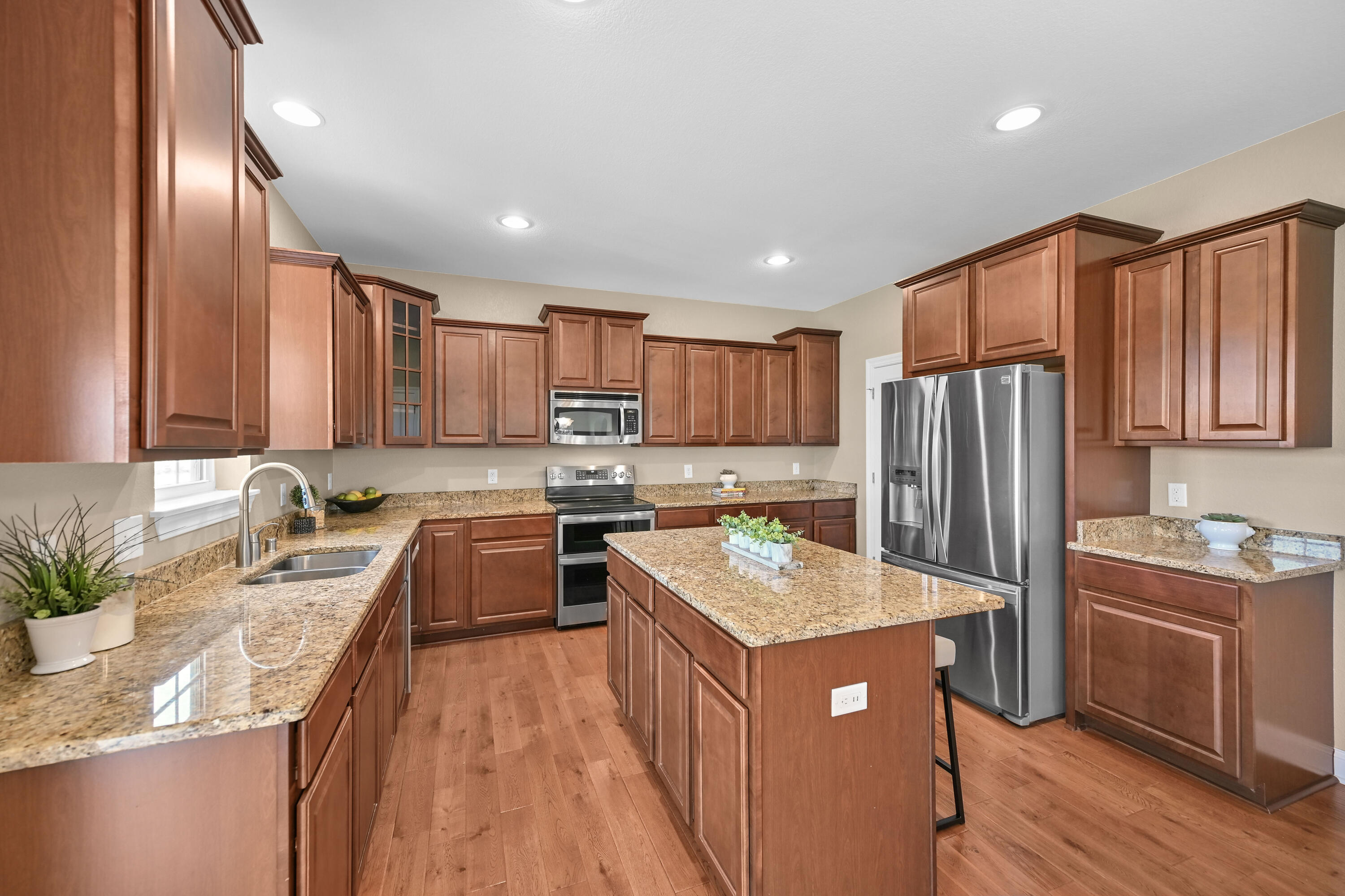 1166 Waterstone Dr