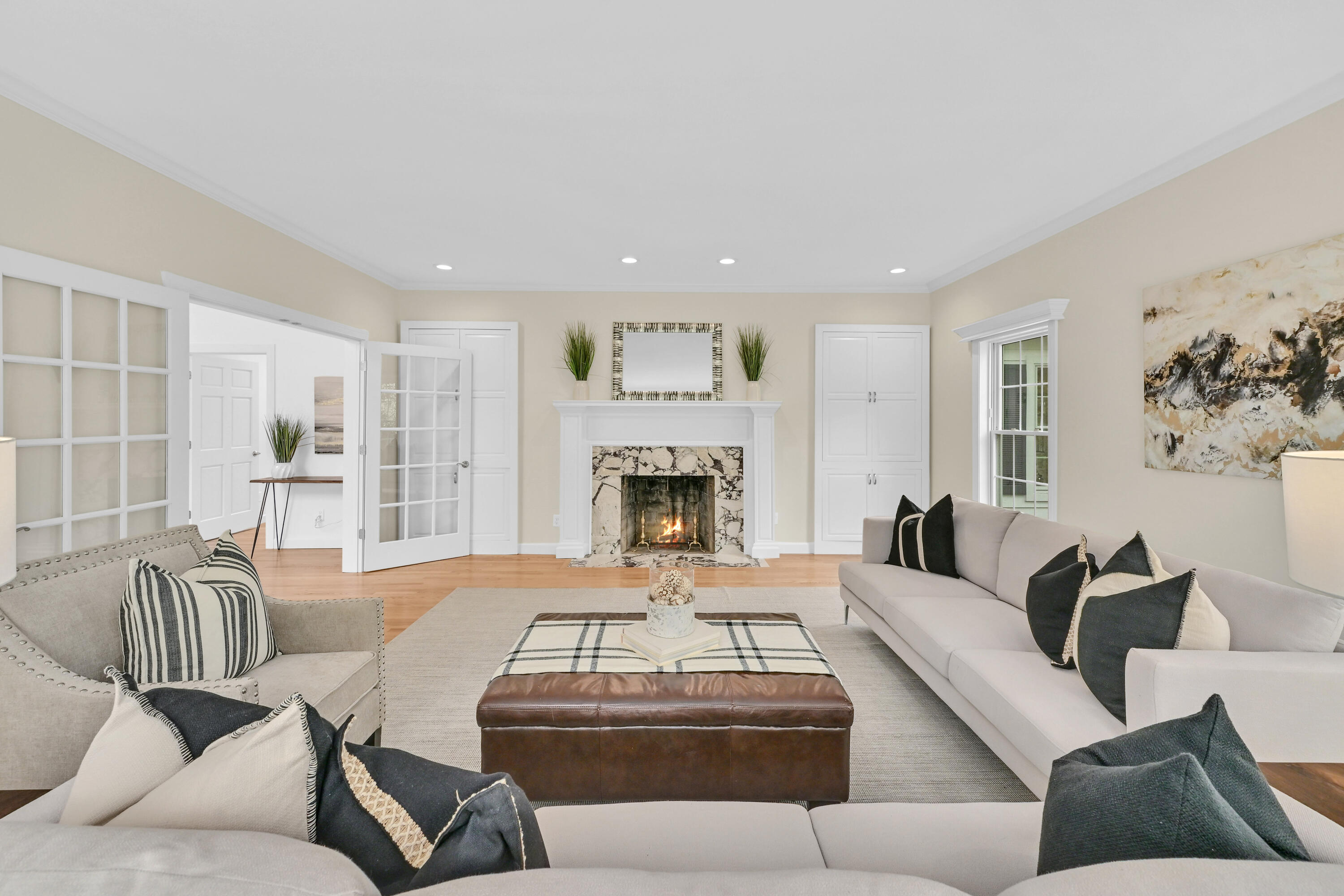 200 E Ravine Dr