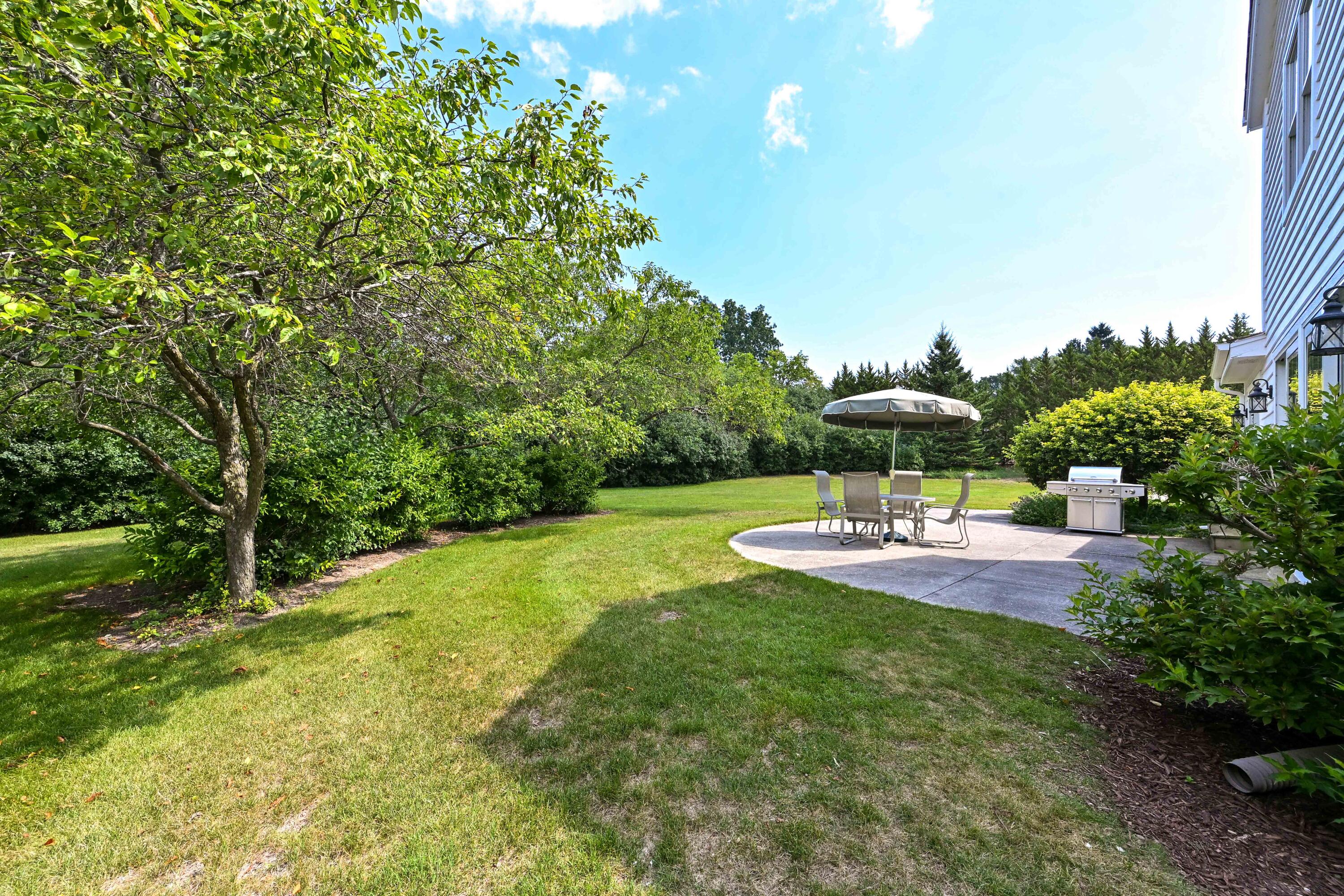 200 E Ravine Dr