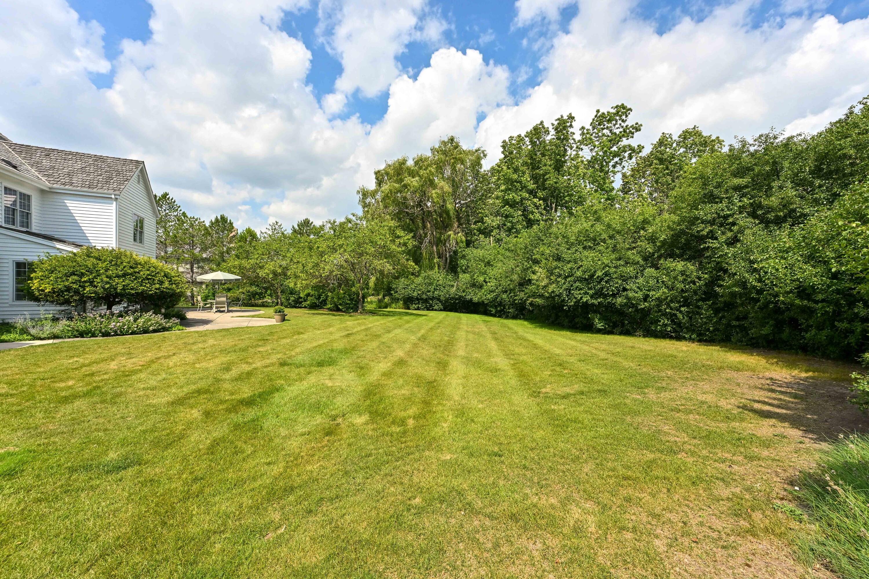 200 E Ravine Dr