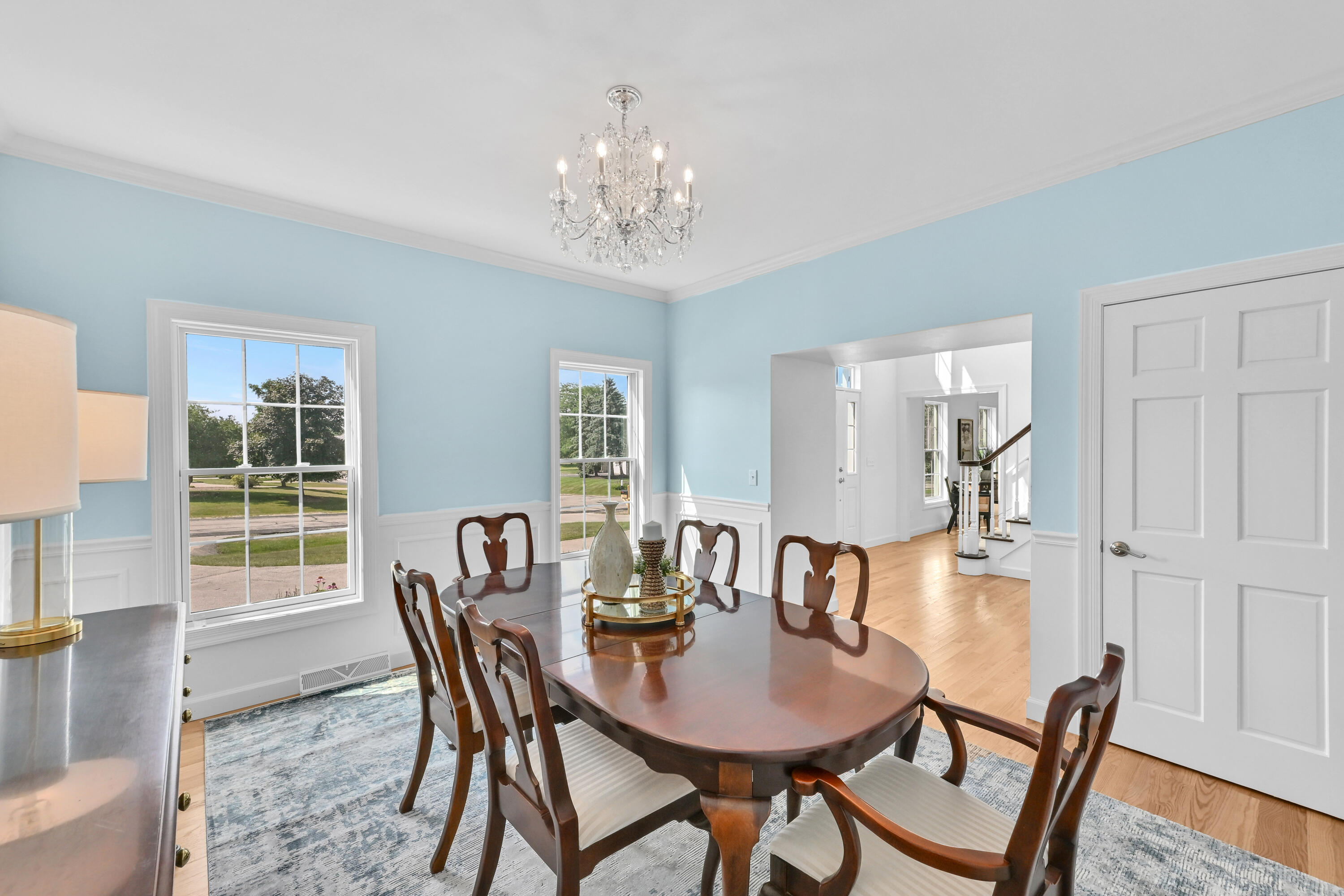 200 E Ravine Dr