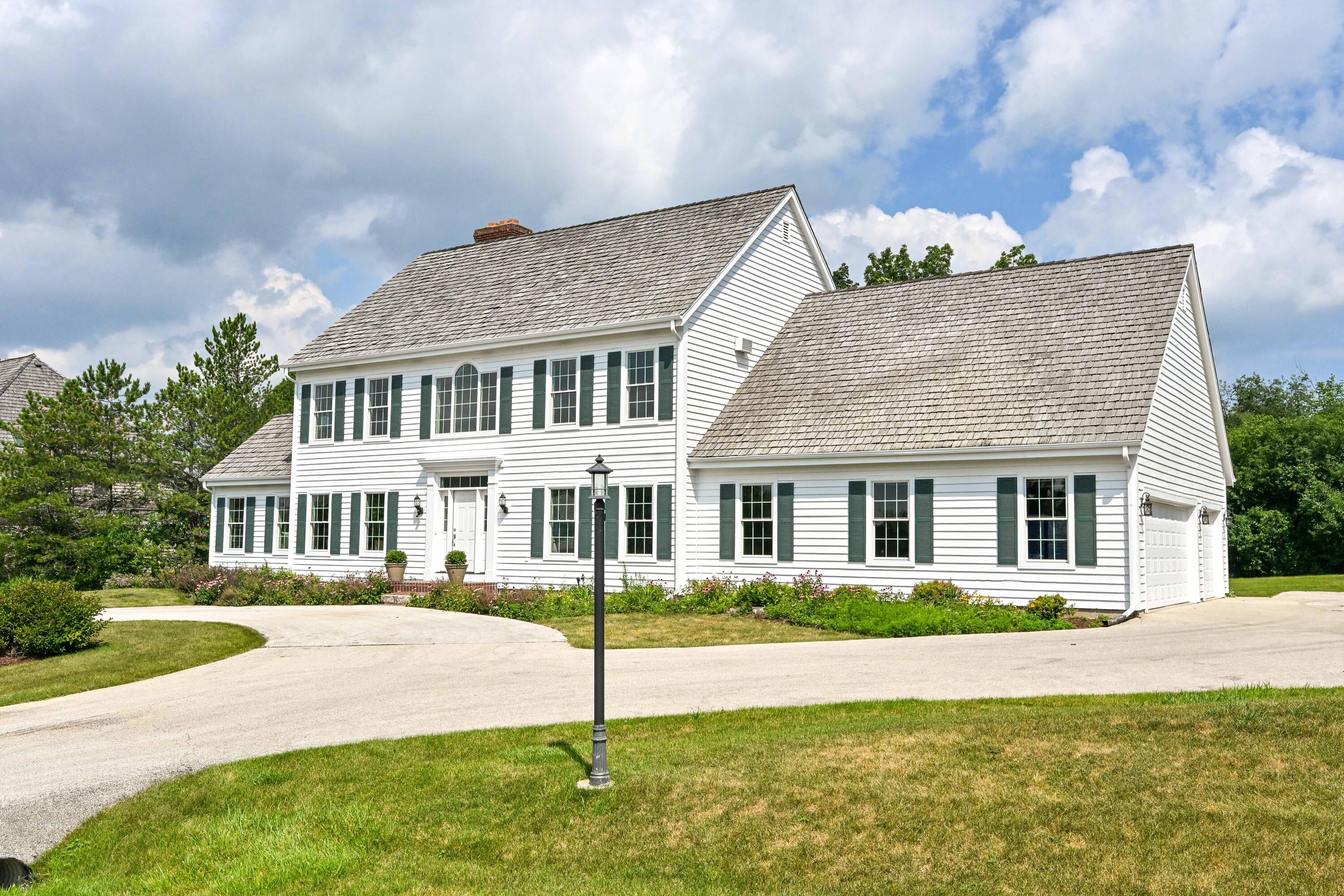 200 E Ravine Dr