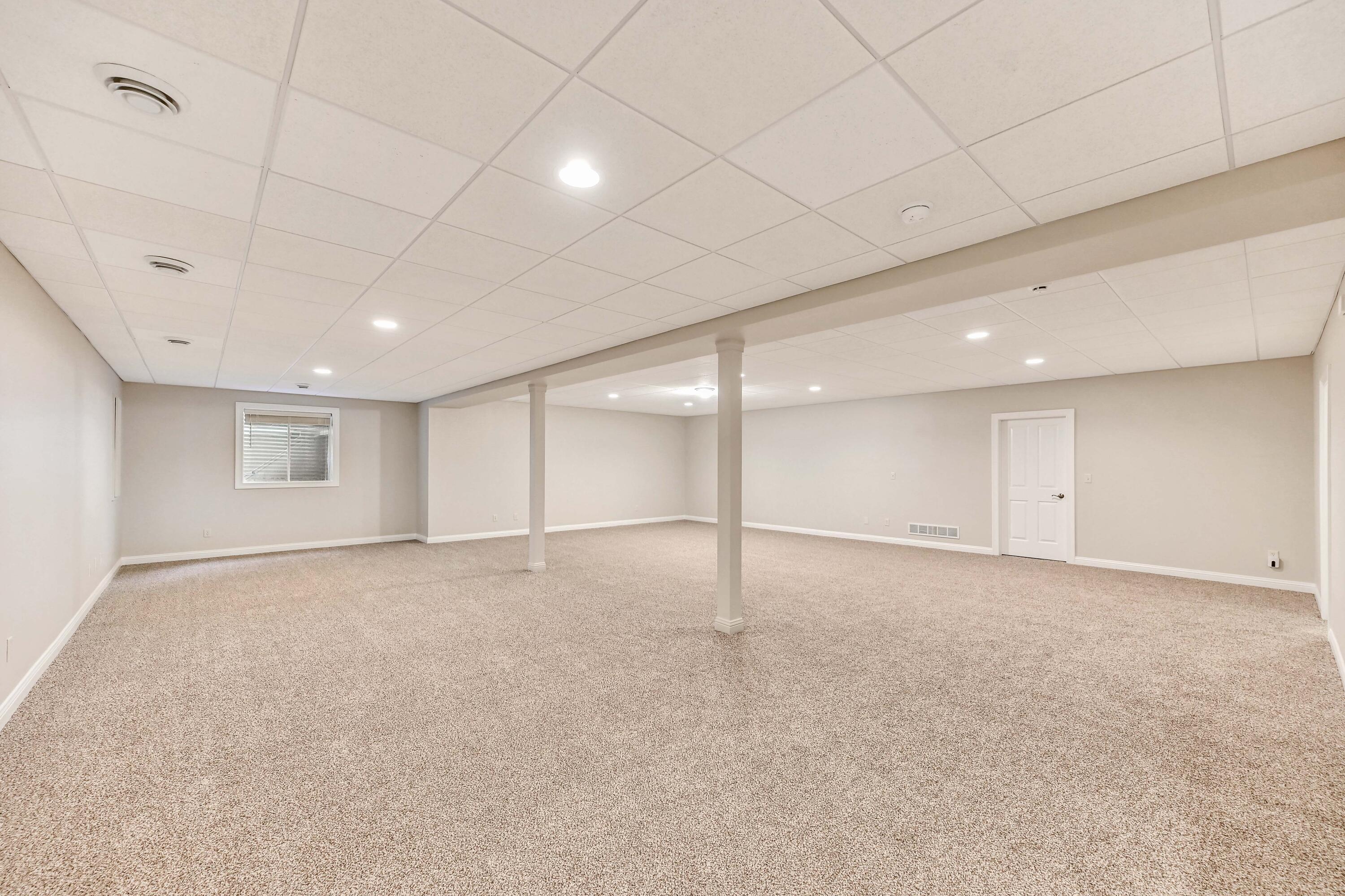 7575 N Heron Pond Dr