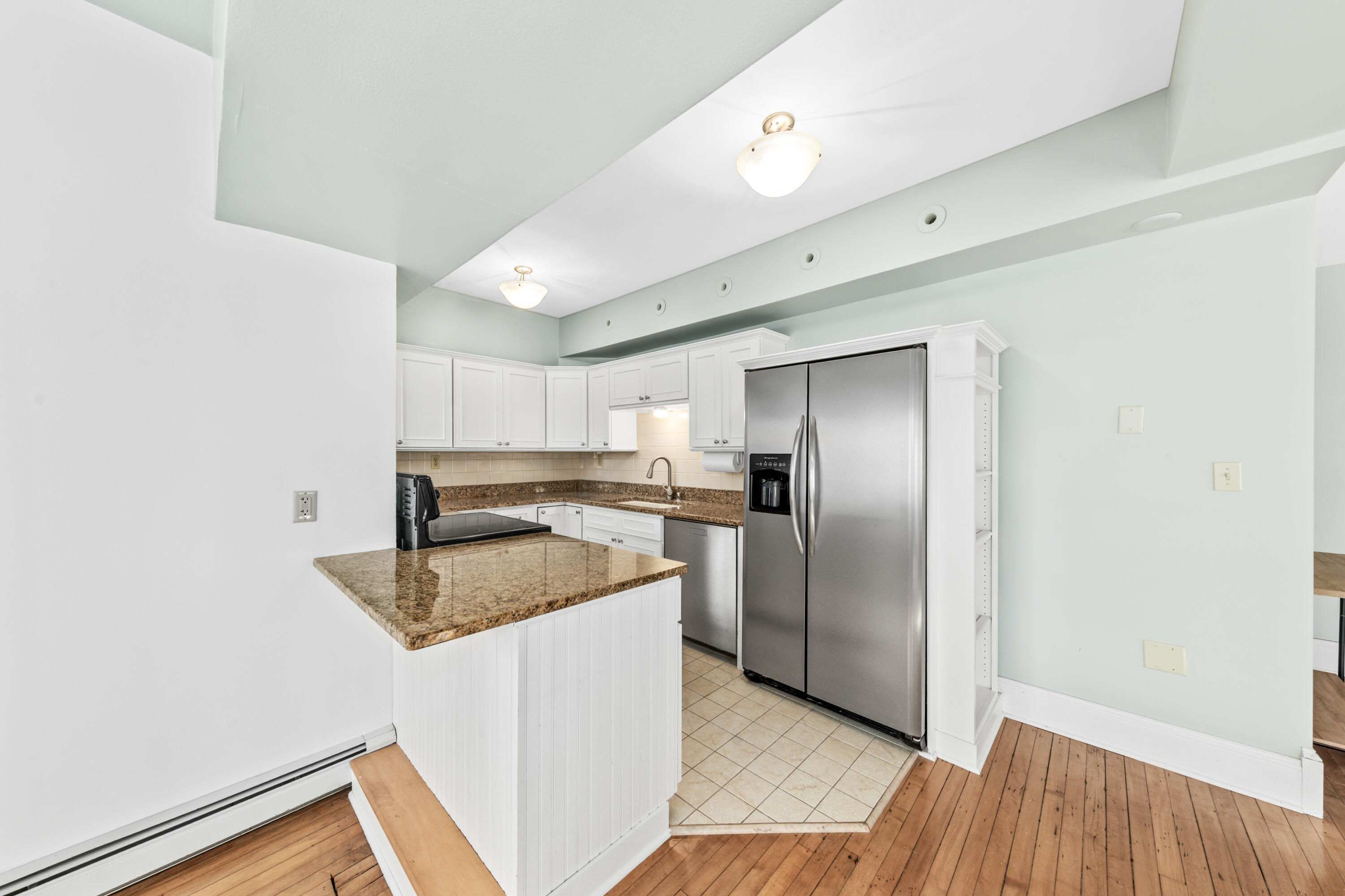 3123 N Marietta Ave Unit: #1