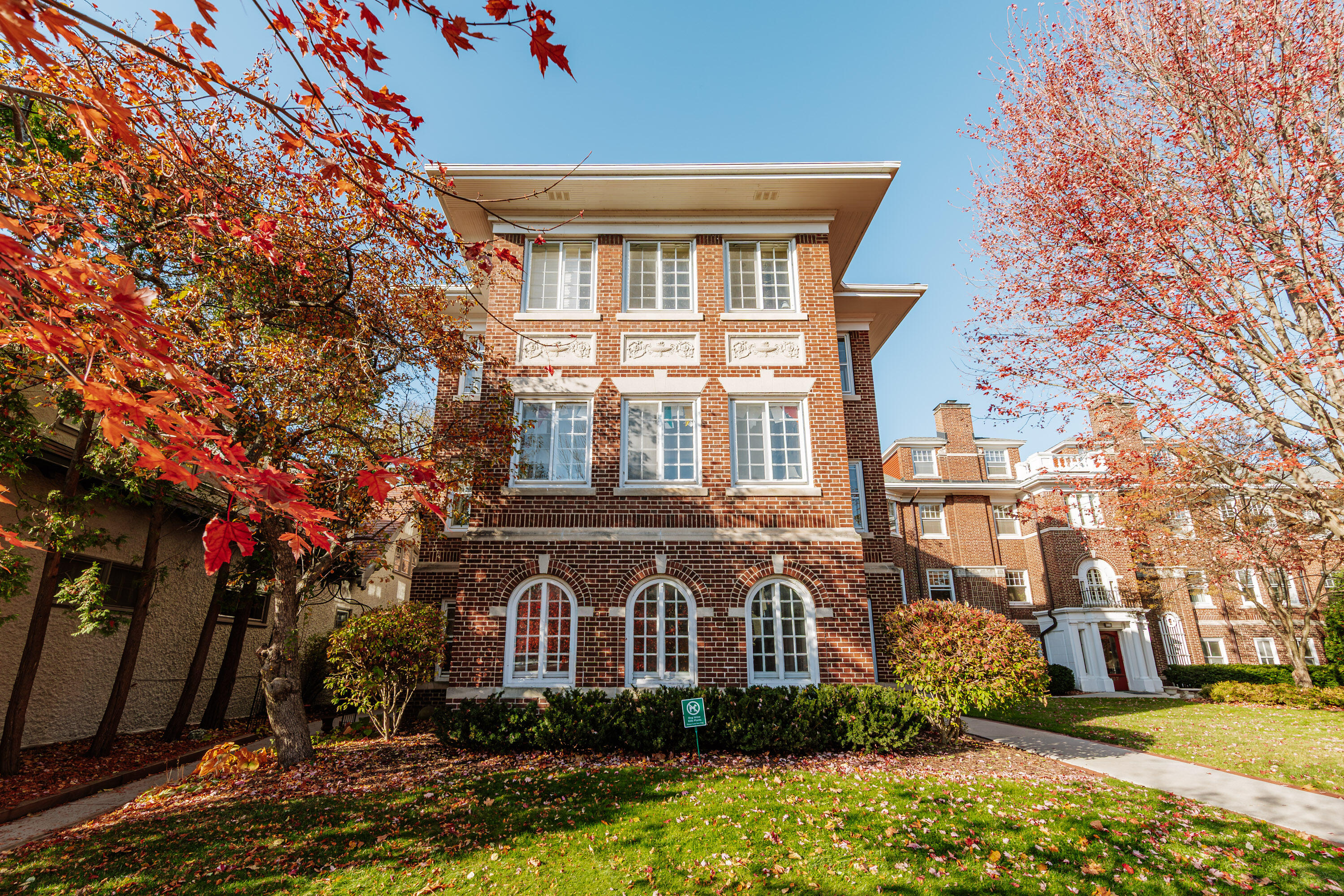 3123 N Marietta Ave Unit: #1