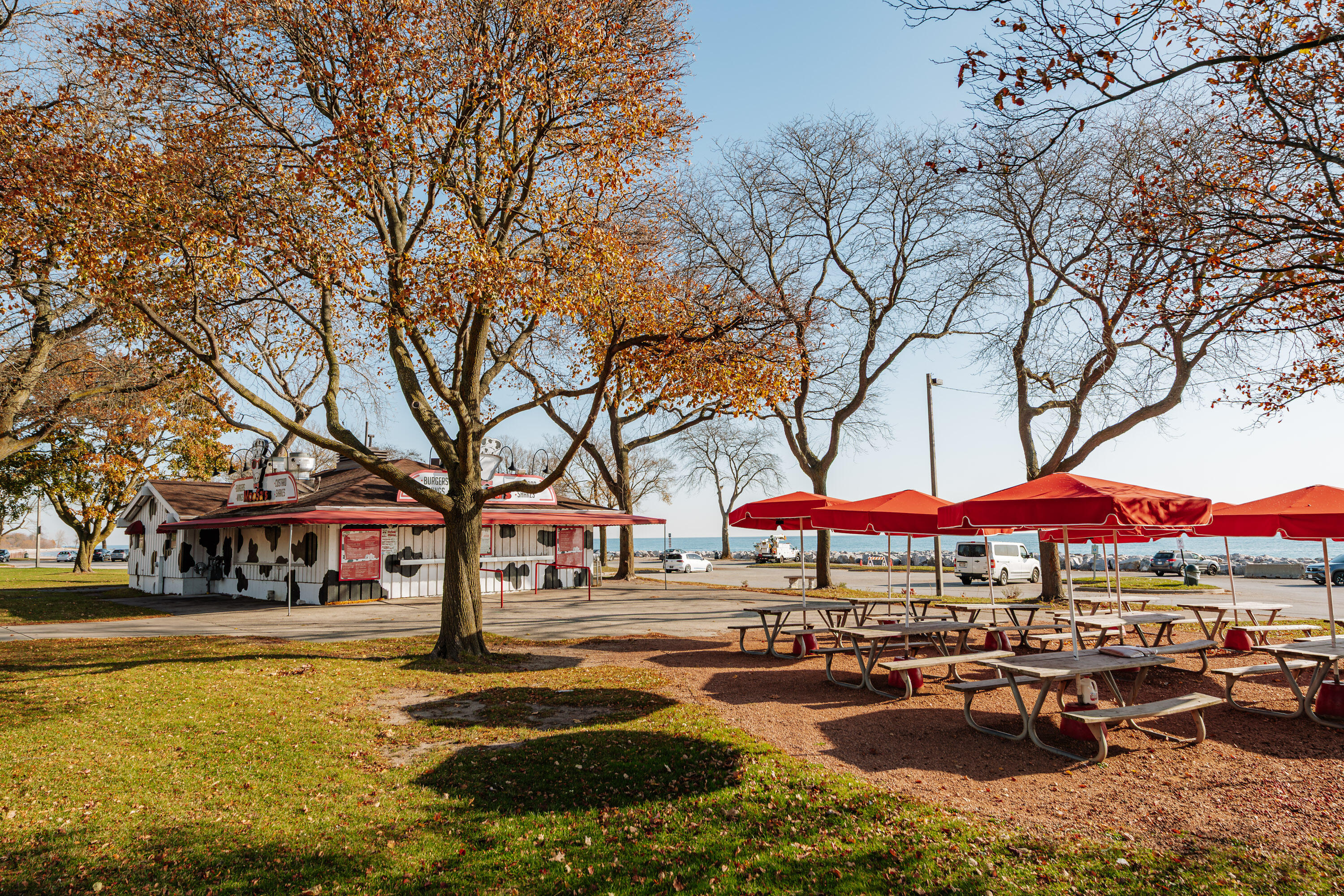 3123 N Marietta Ave Unit: #1