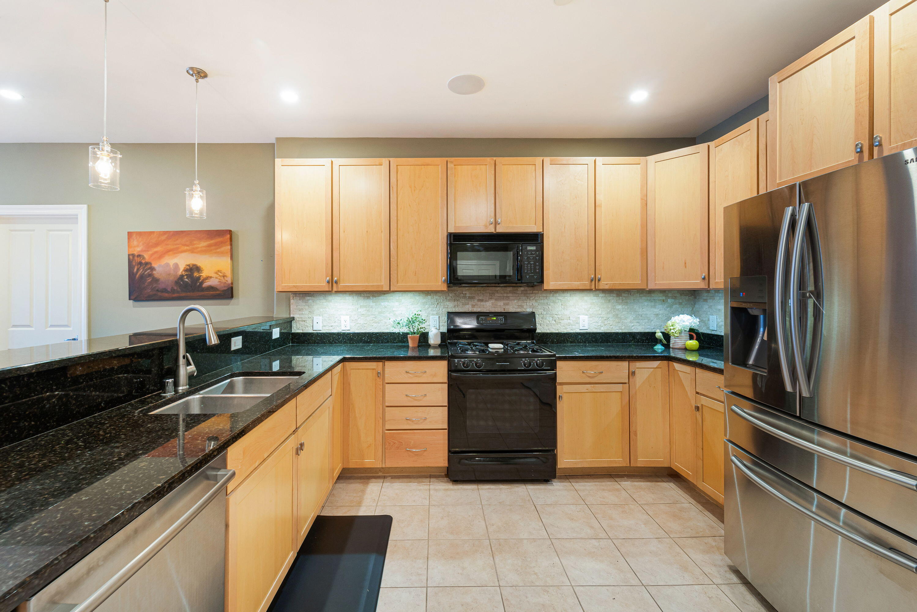 1915 N Water St Unit: 406