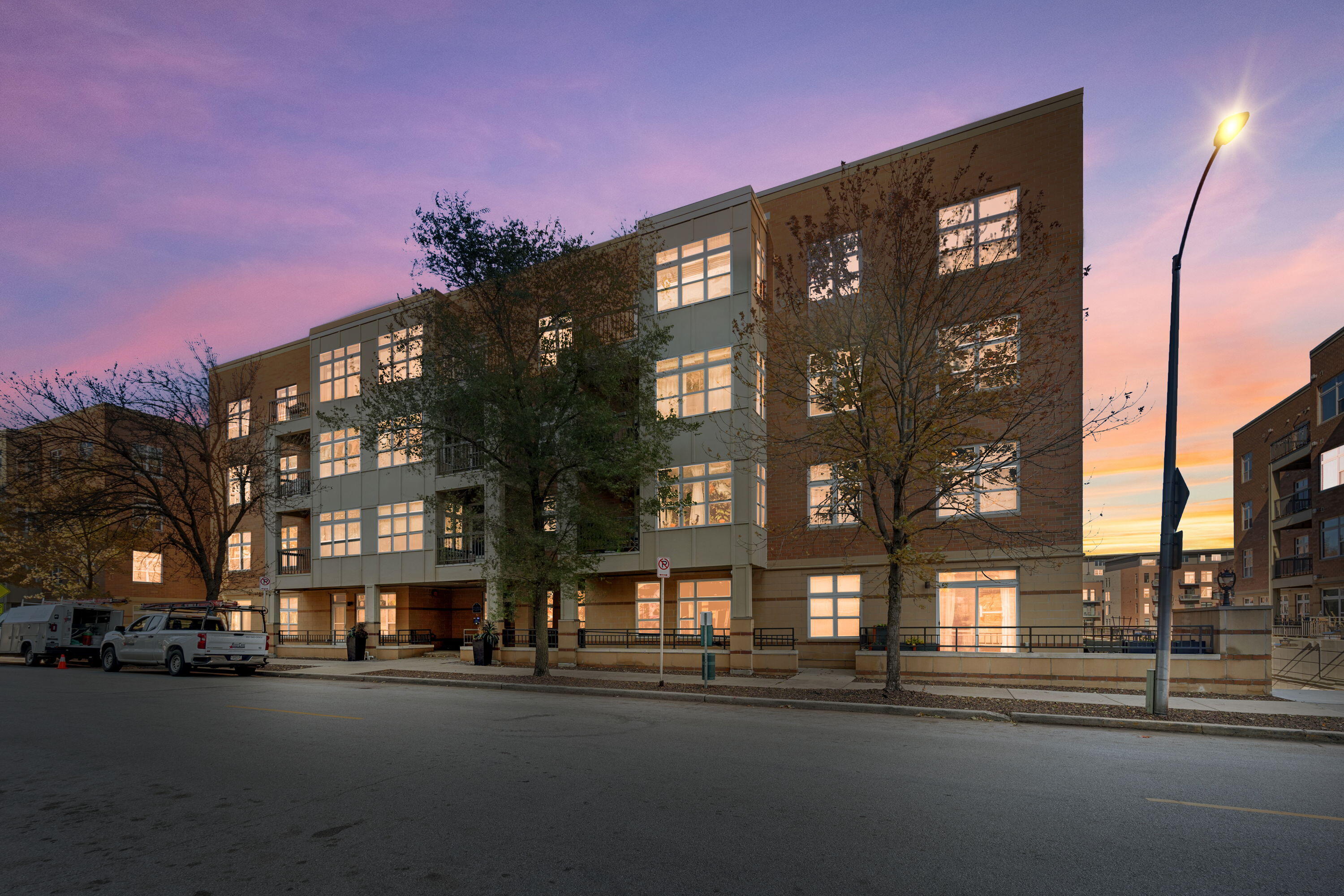 1915 N Water St Unit: 406